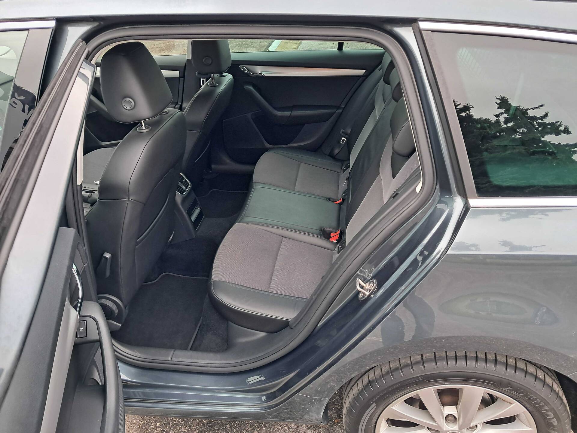 product-gallery-image