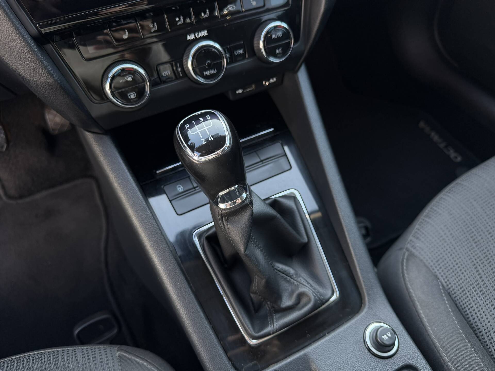 product-gallery-image