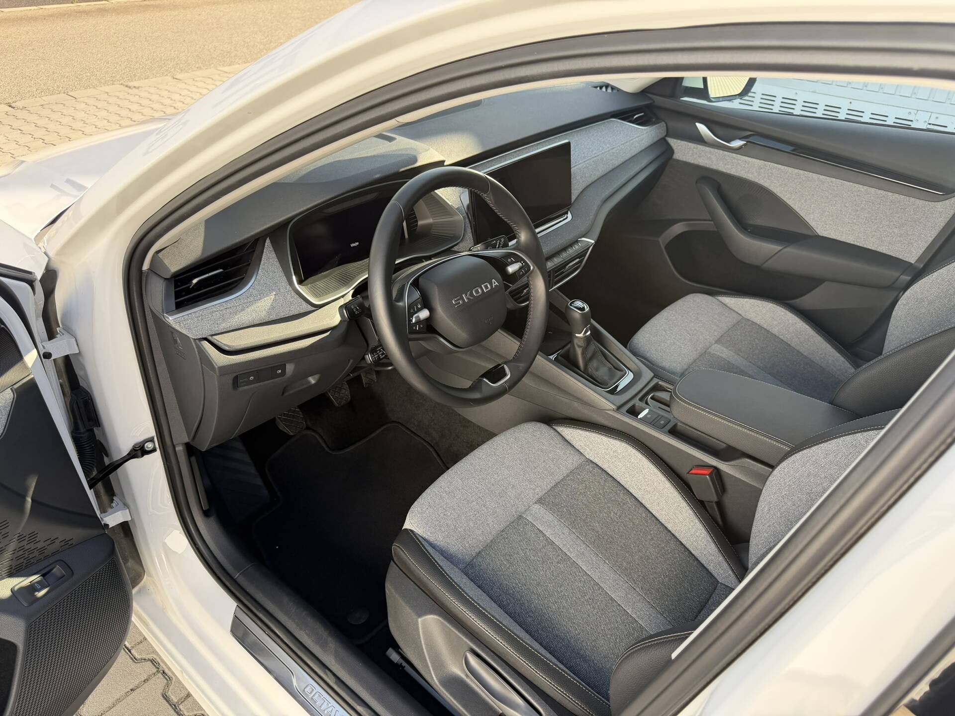 product-gallery-image