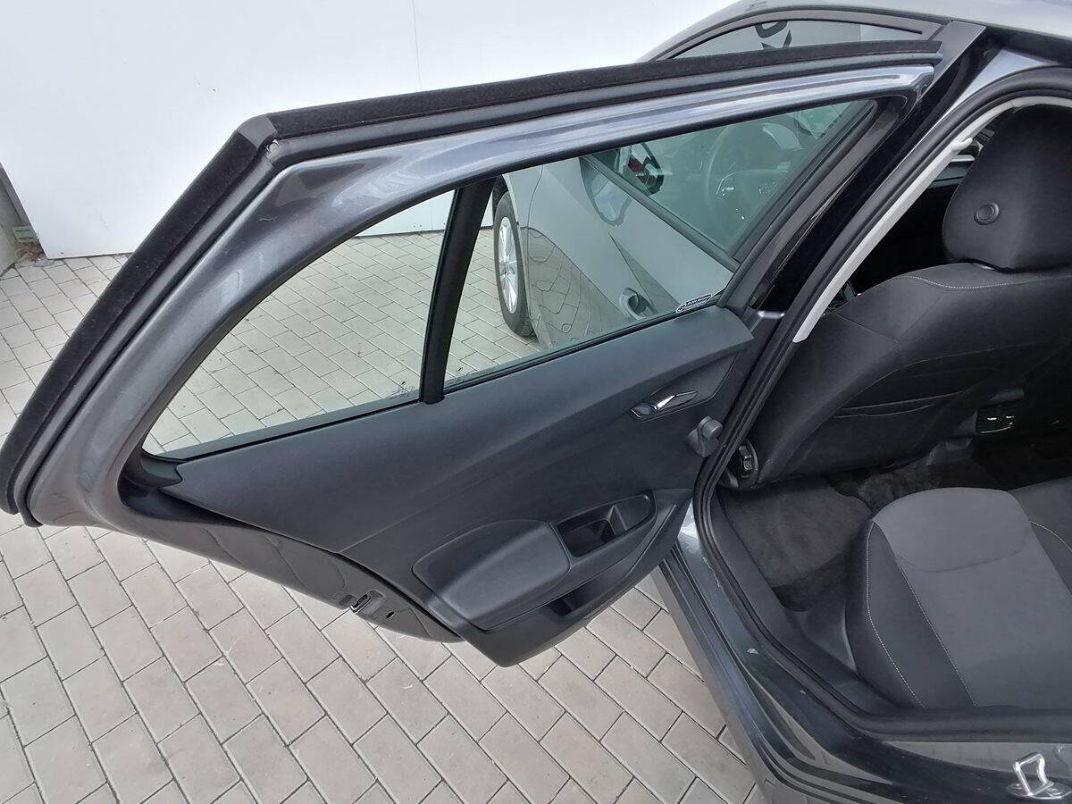 product-gallery-image
