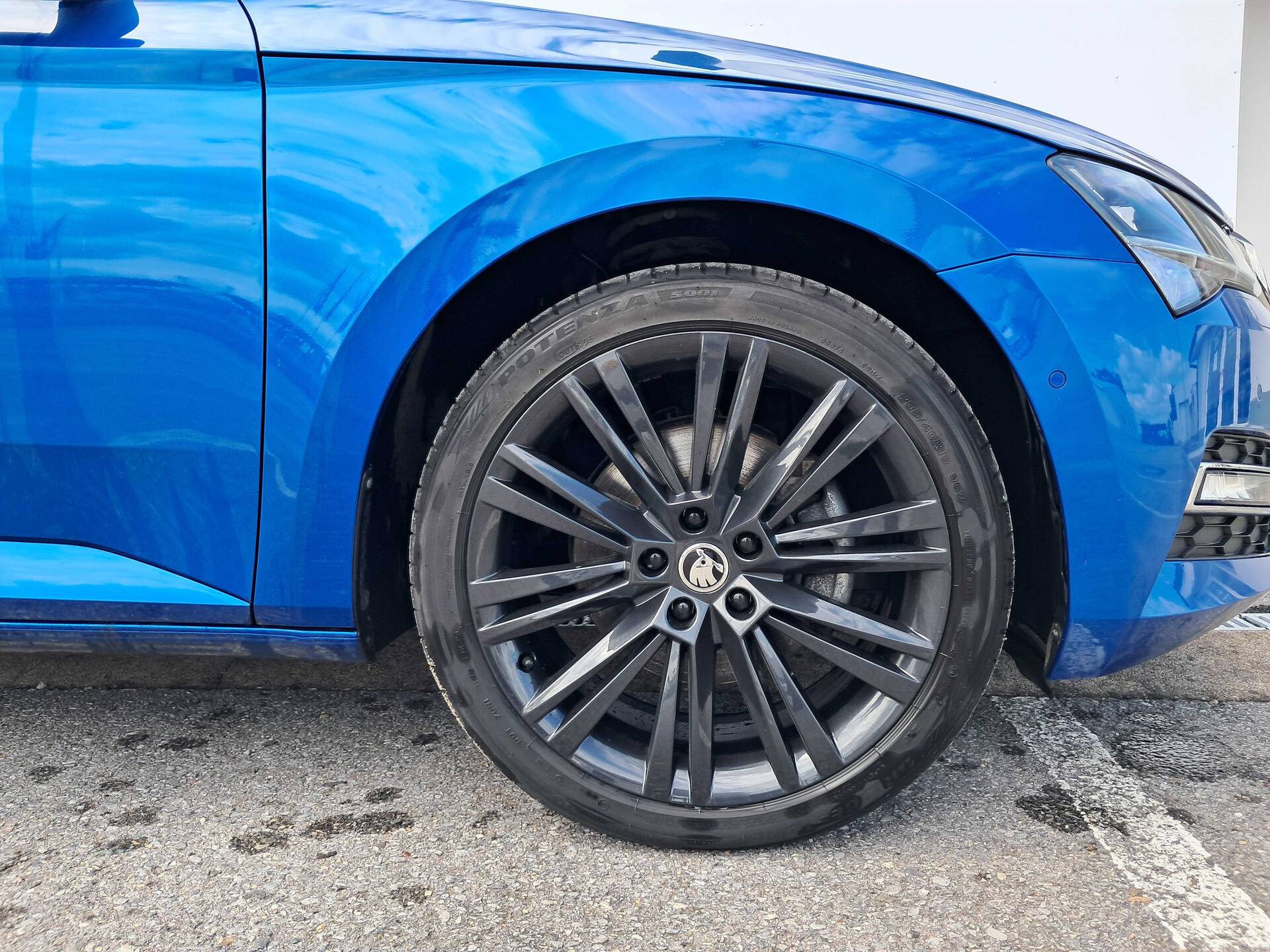 product-gallery-image