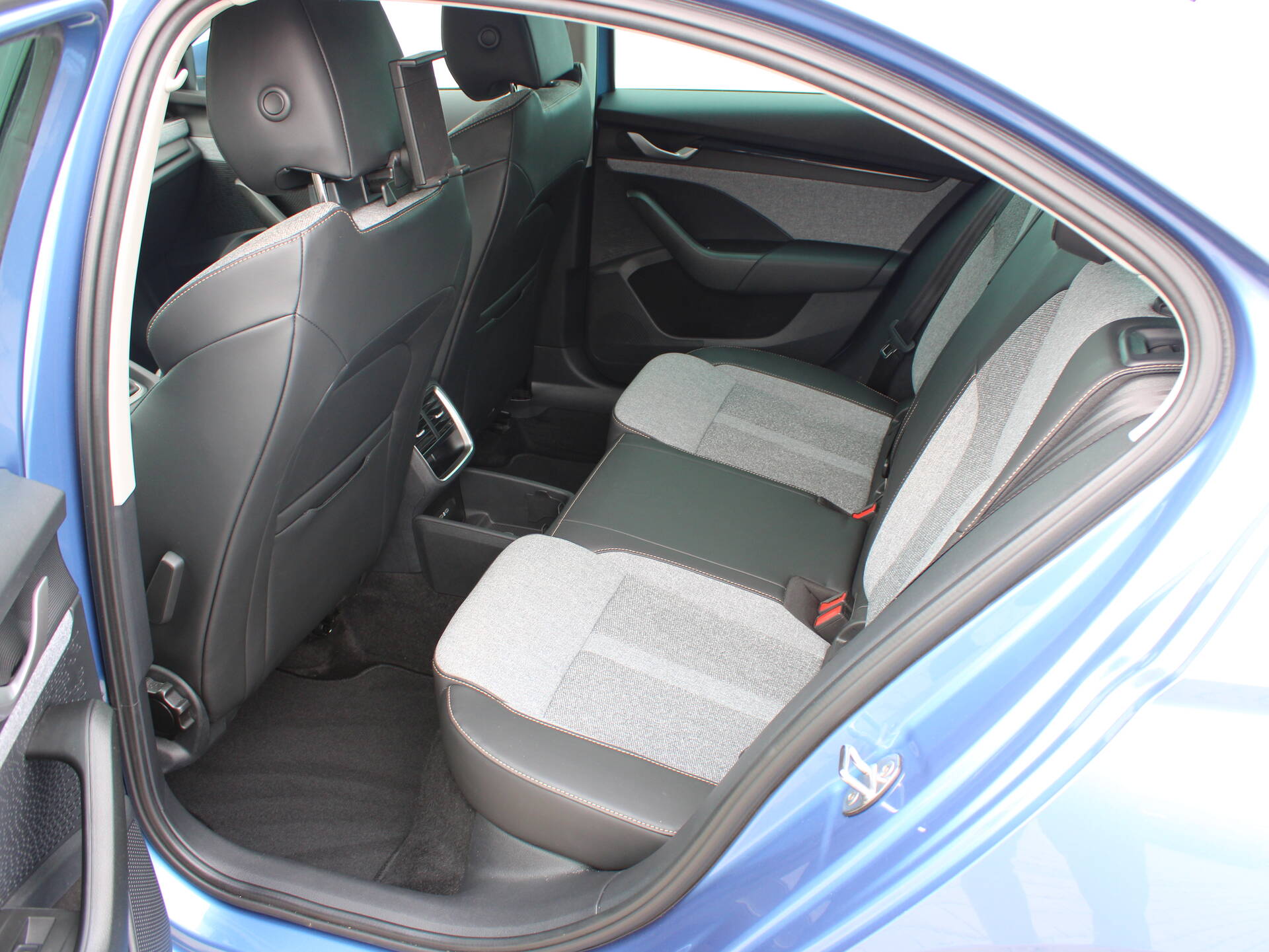 product-gallery-image