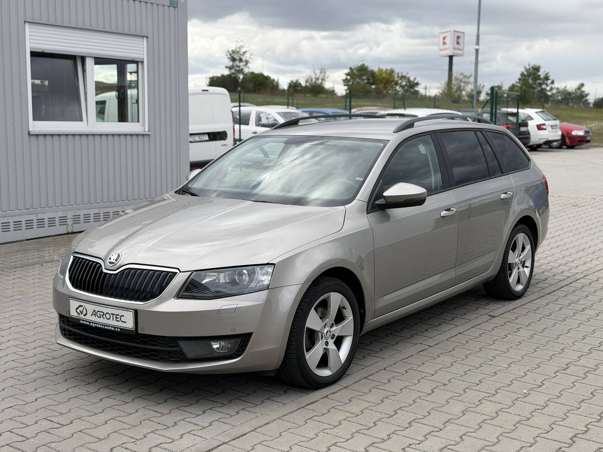 Skoda Octavia 2.0 TDI 110 kW Elegance Combi