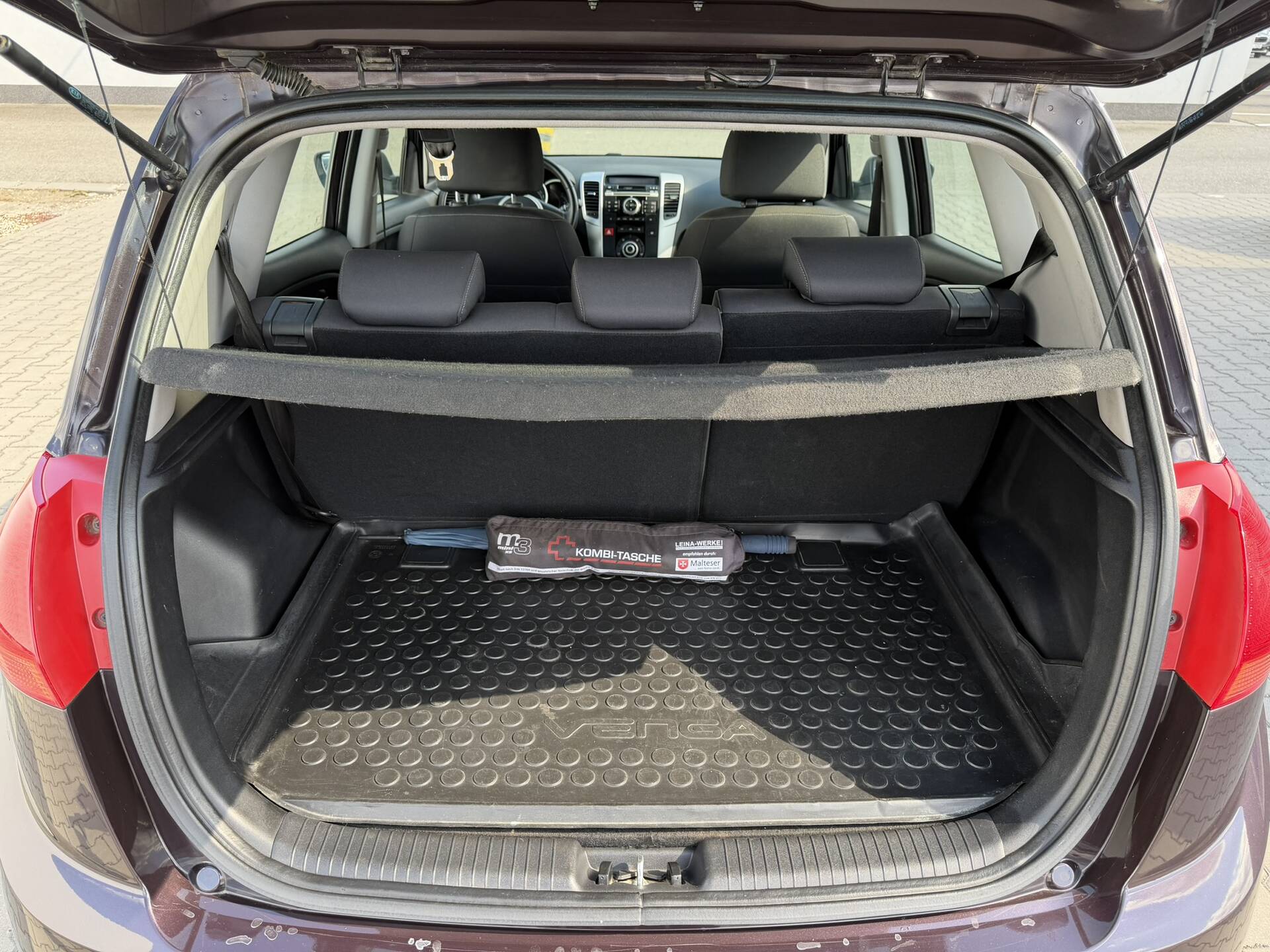product-gallery-image