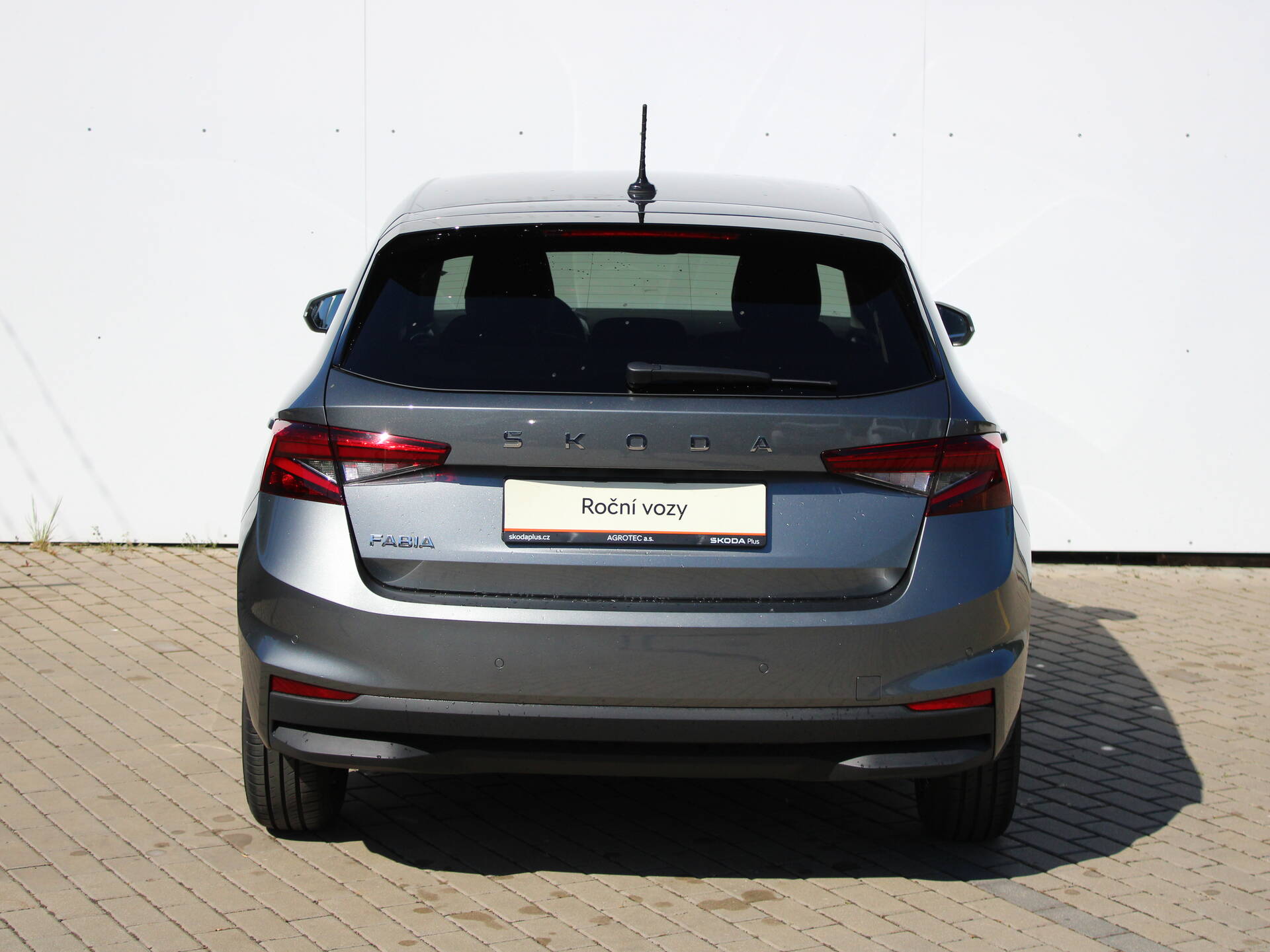 product-gallery-image