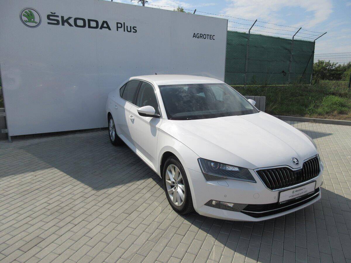 Škoda Superb