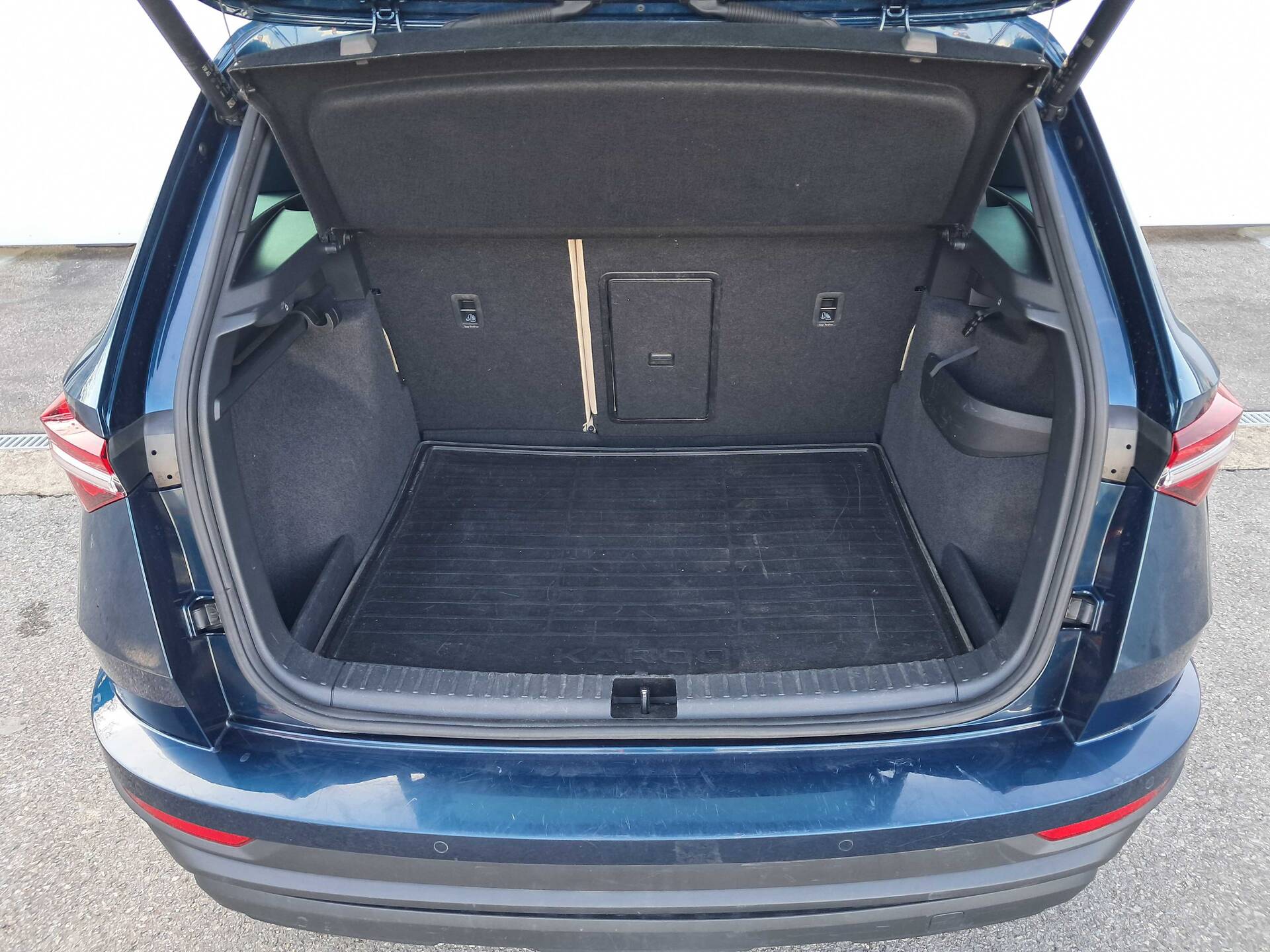 product-gallery-image