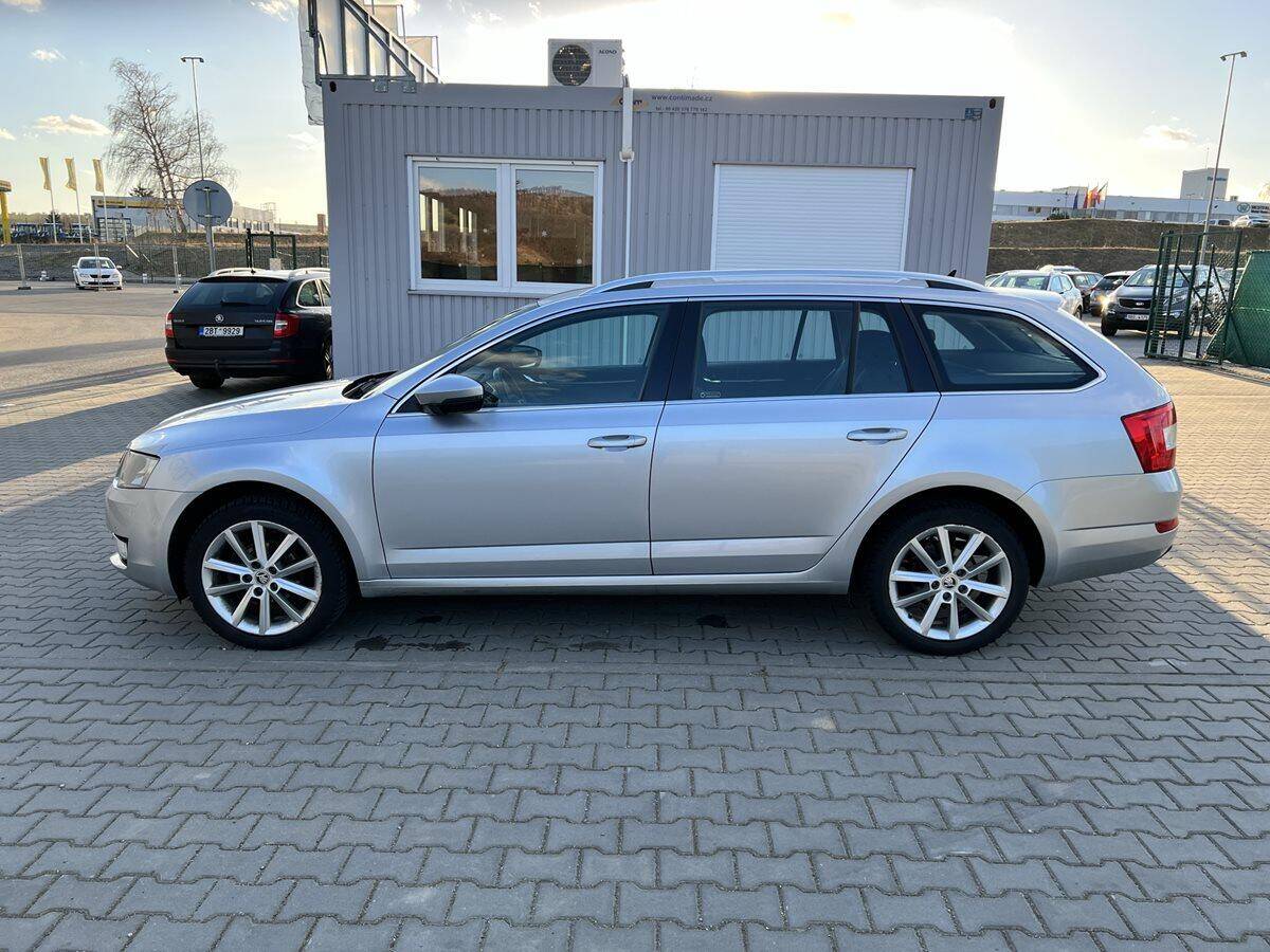 Škoda Octavia 1.6 TDI 81kW Style Combi