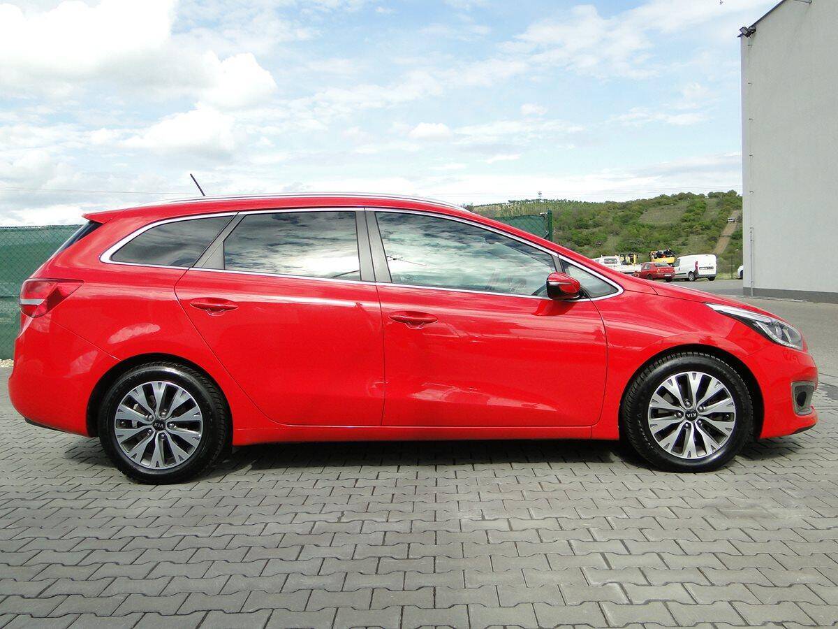 Kia Cee'd 1.6 GDI 99kW  EXCLUSIVE