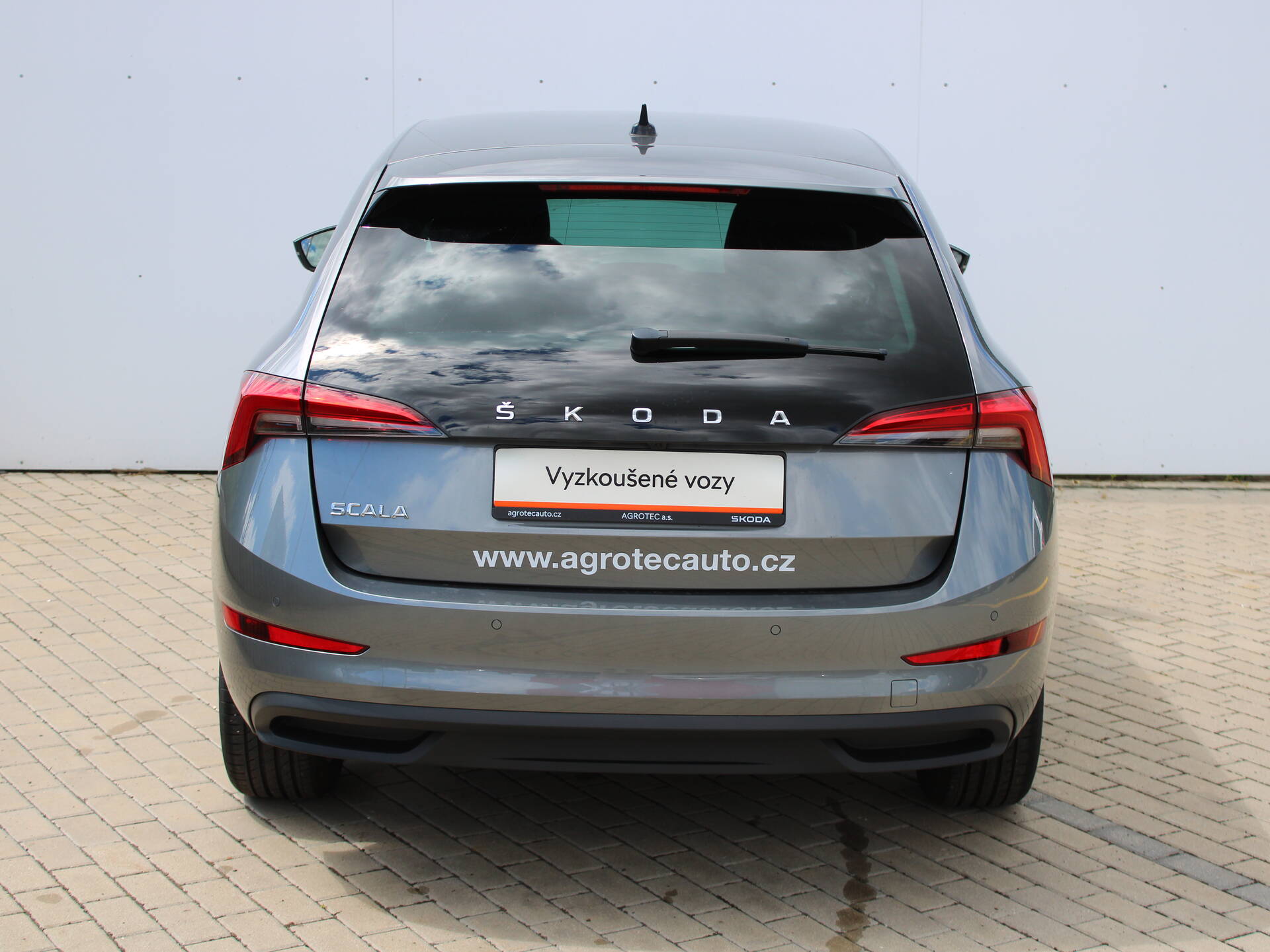 product-gallery-image