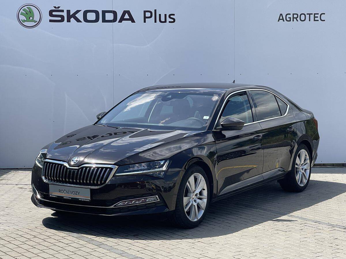 Škoda Superb DSG 2,0 TDI/110 kW Style Plus