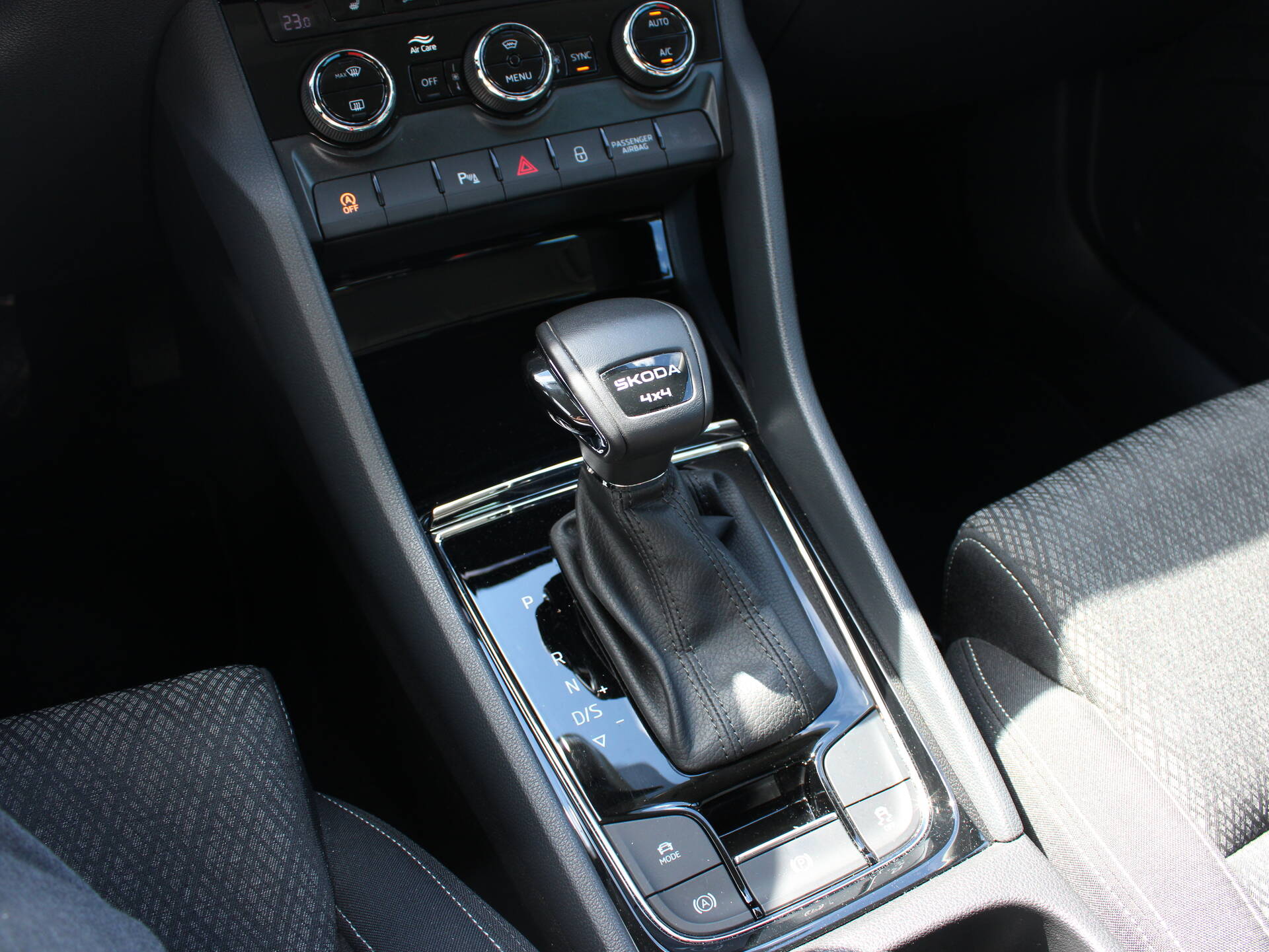 product-gallery-image