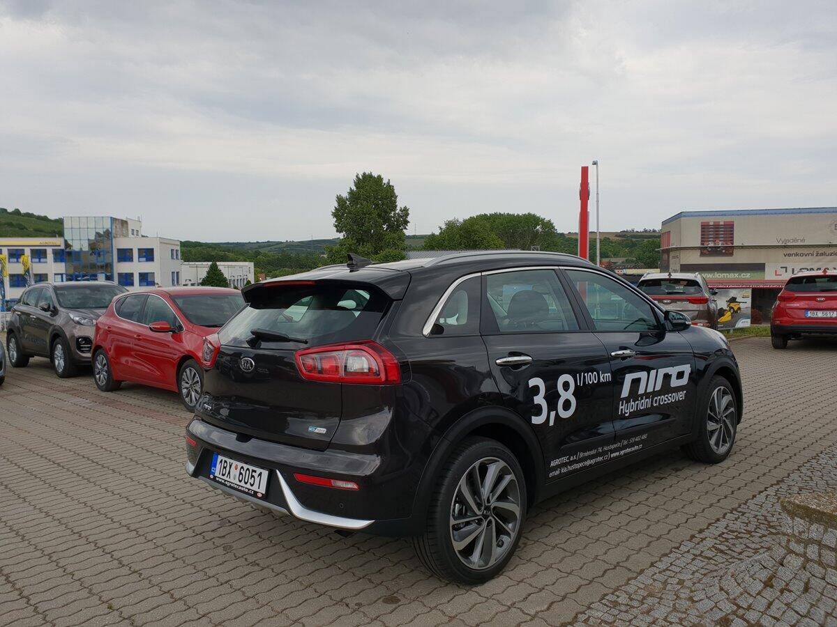 Kia Niro 1.6 GDI HEV 104 kW 