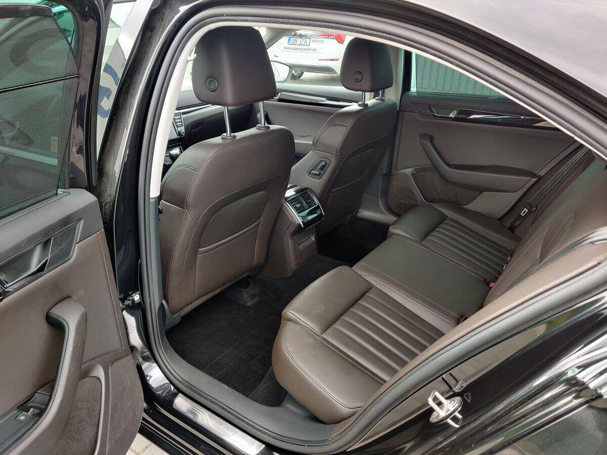product-gallery-image