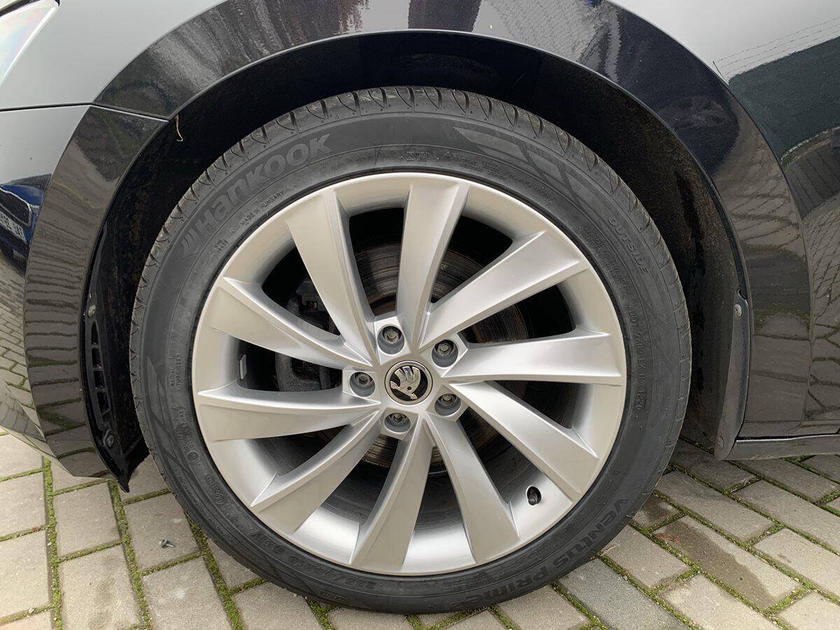 Škoda Superb 2,0TDI 140kW DSG Style Plus