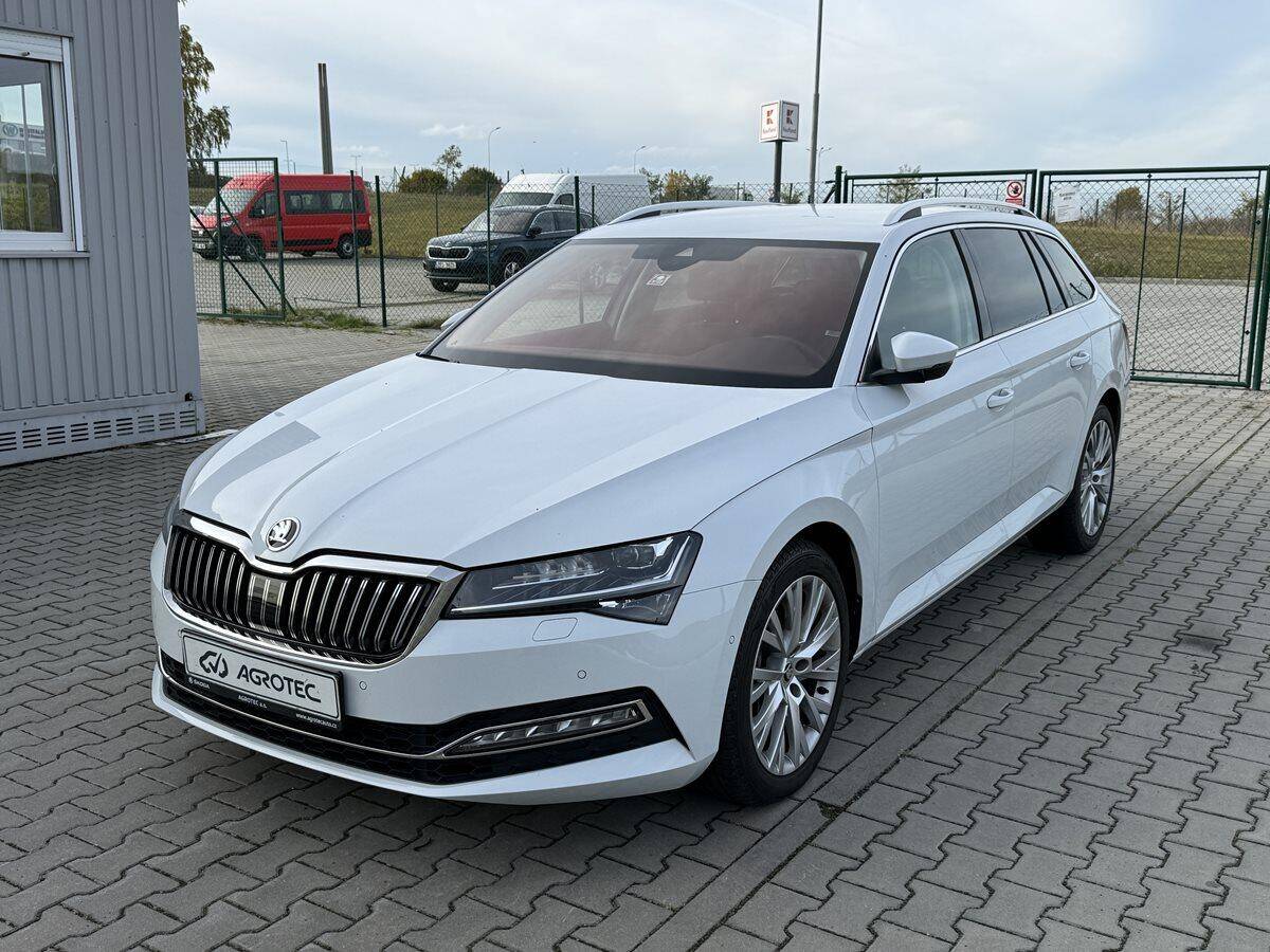 Škoda Superb 2.0 TSI 206kW Style Combi 4x4