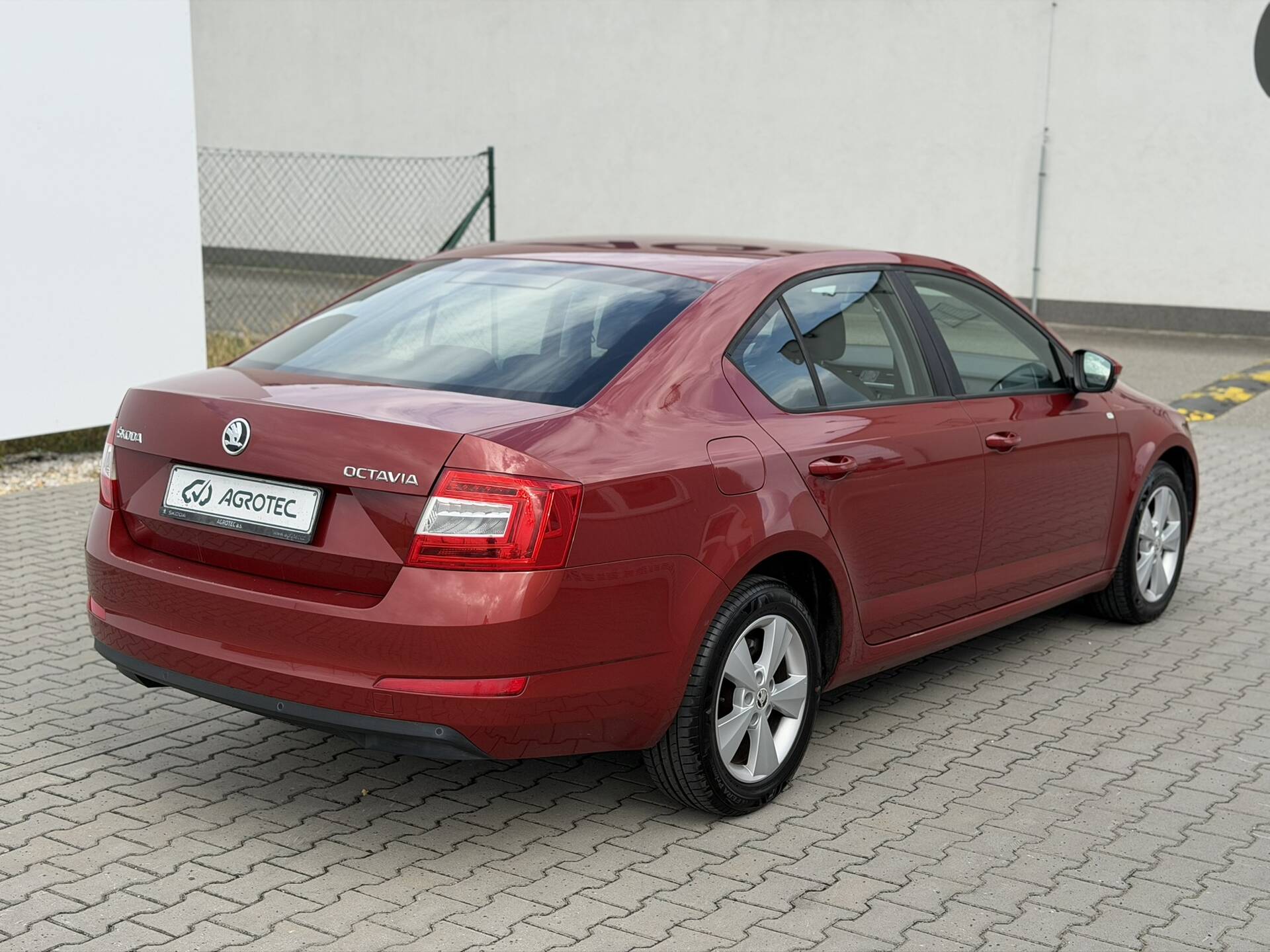 product-gallery-image