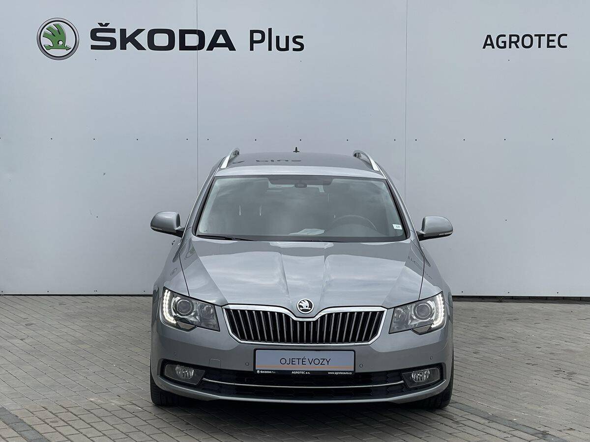 Škoda Superb DSG 4x4 2,0 CR/125 kW Elegance