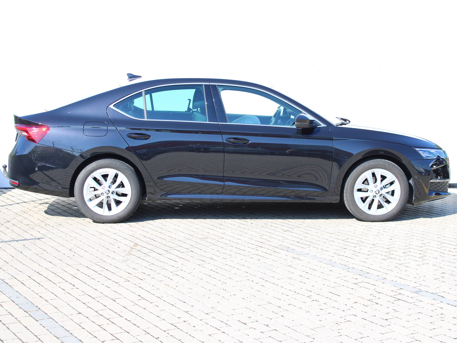 product-gallery-image