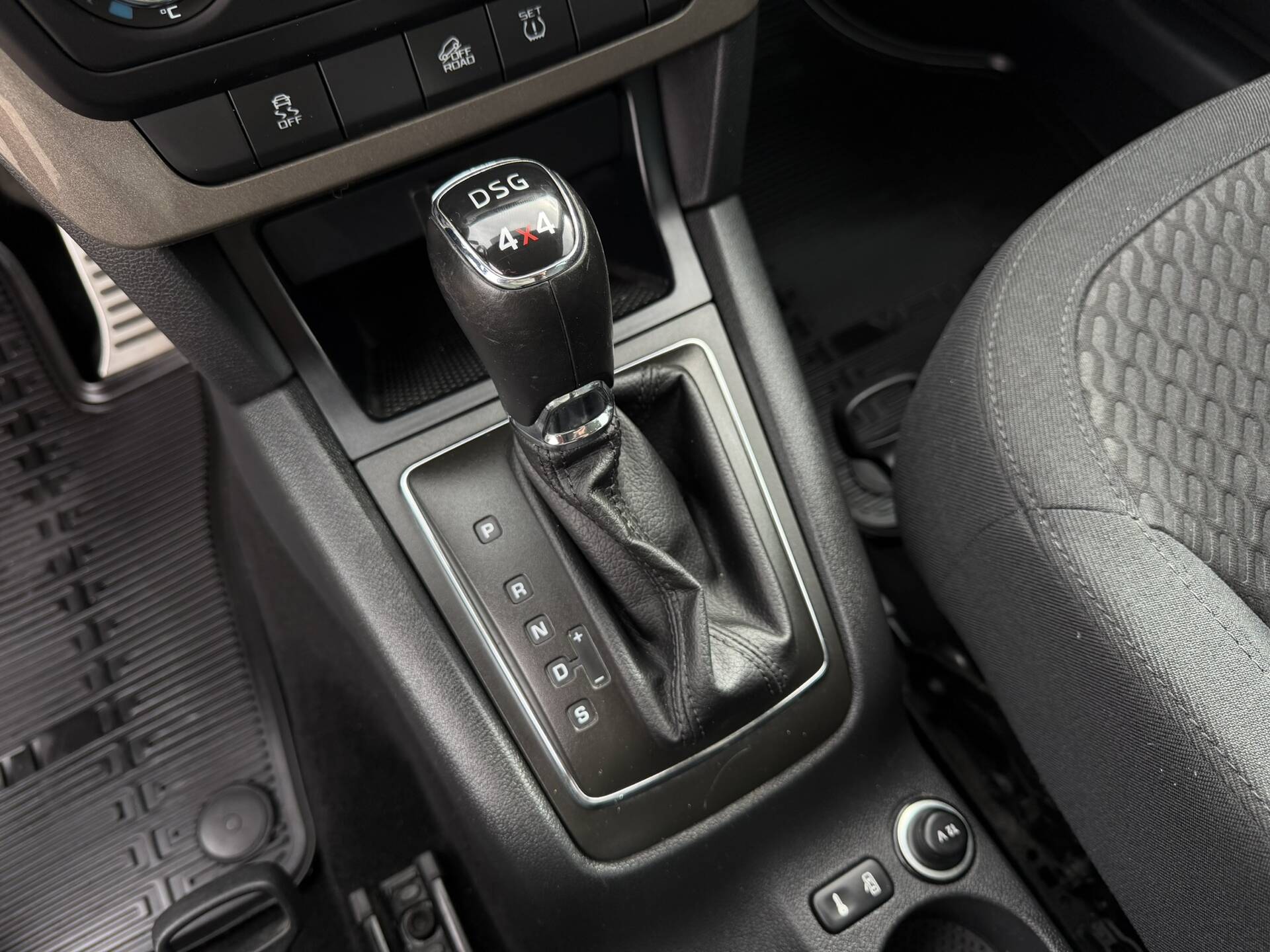 product-gallery-image