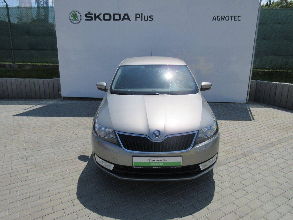 Škoda Rapid