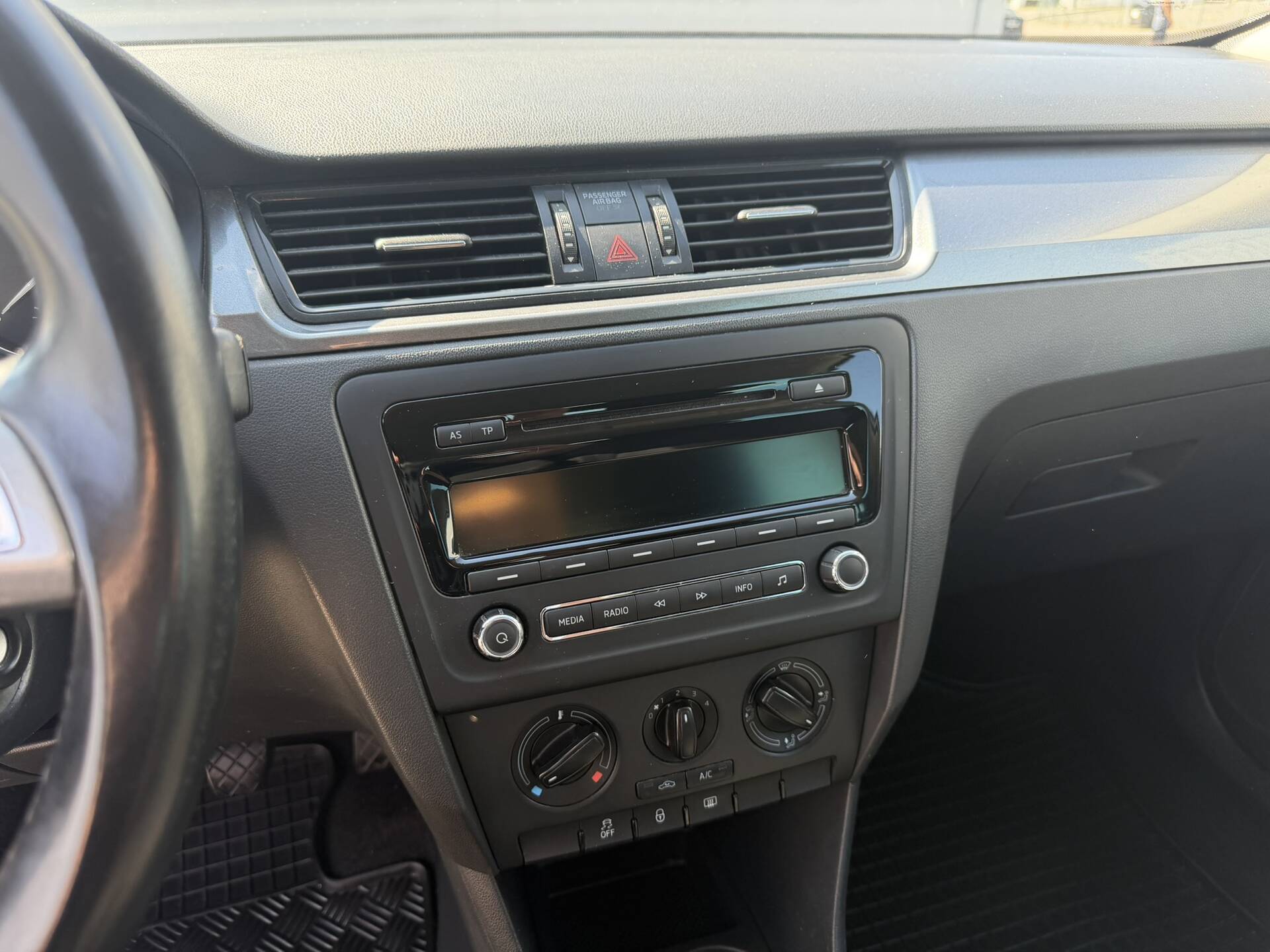 product-gallery-image