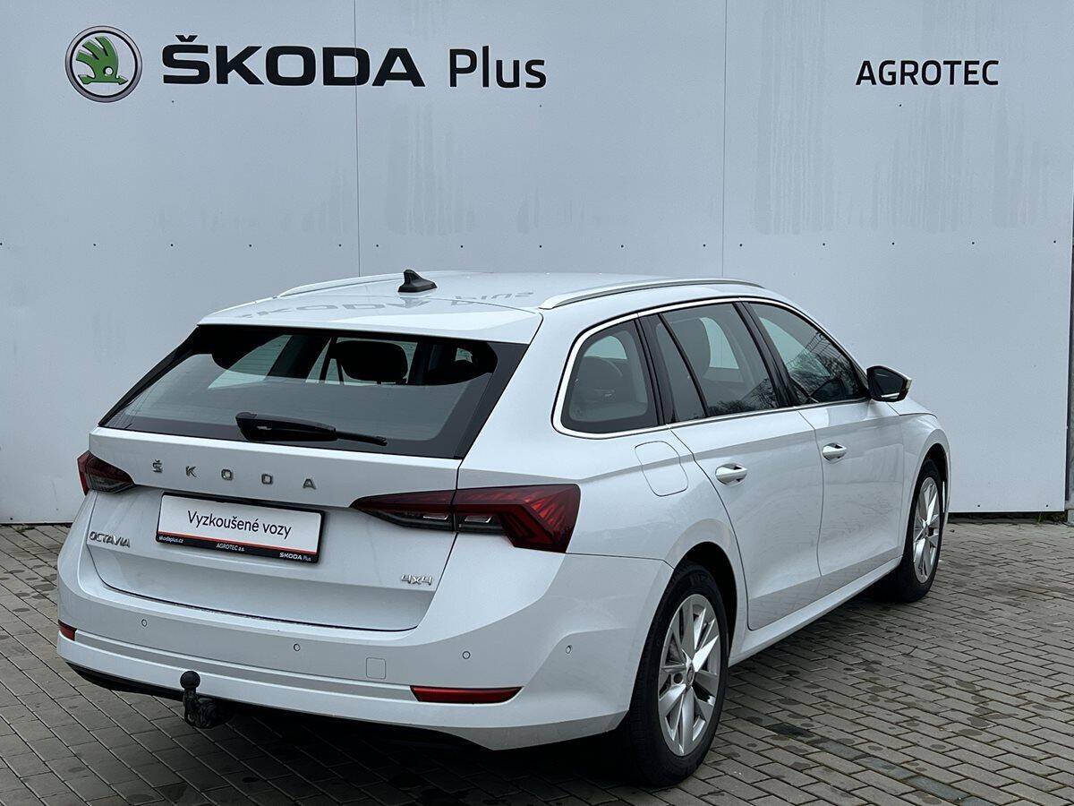 Škoda Octavia 2.0 TDI 110kW DSG Style Combi