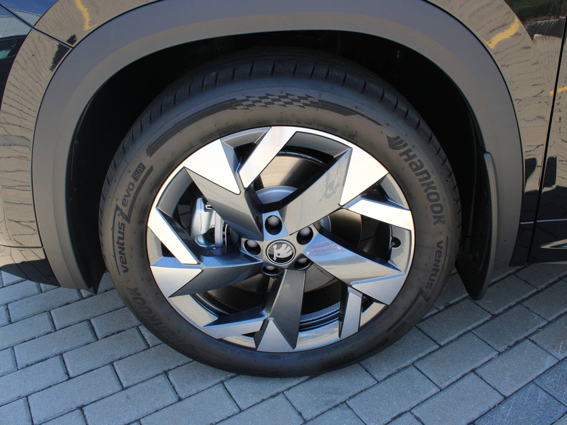 product-gallery-image