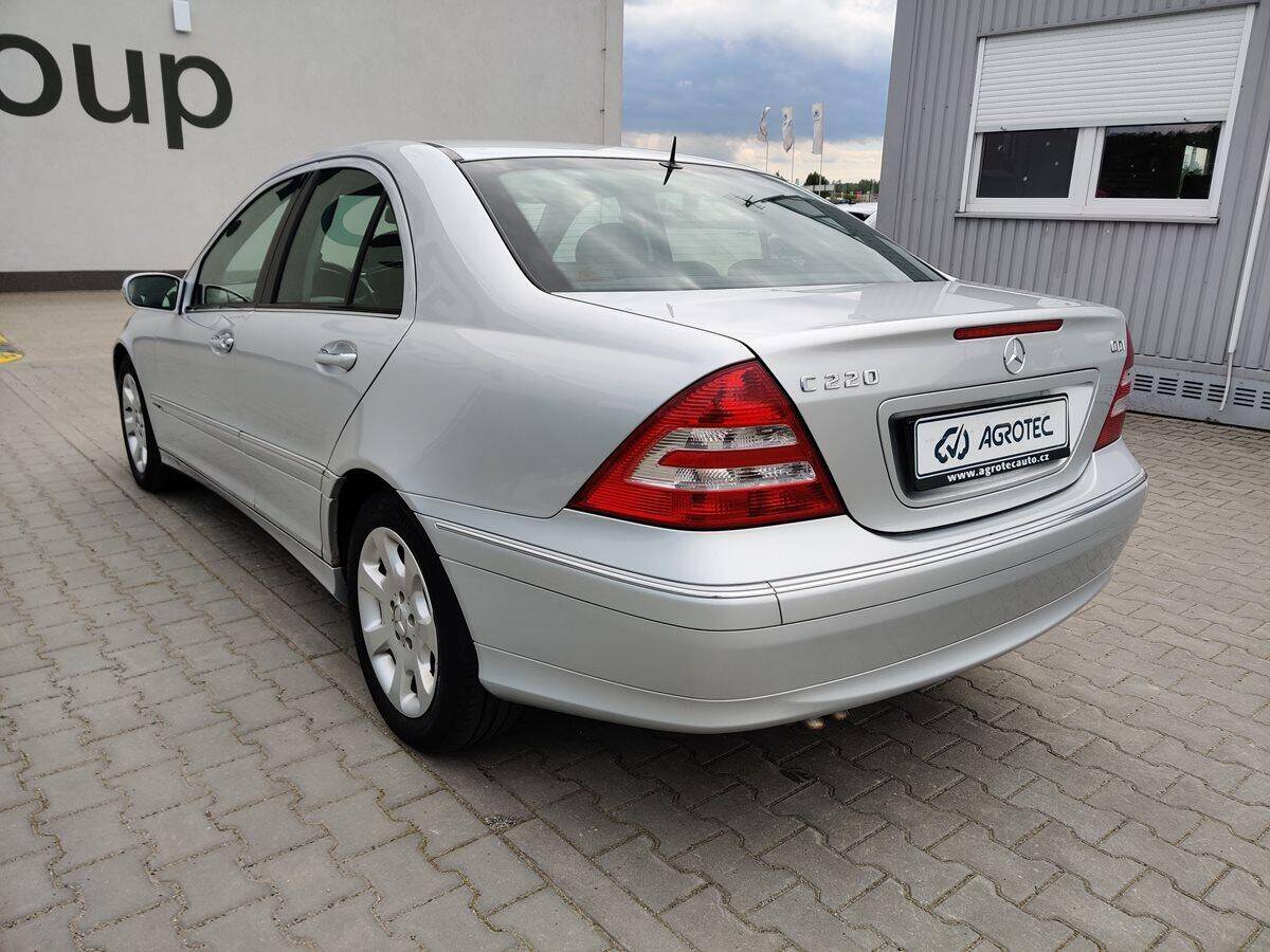 Mercedes-Benz Třídy C 220 CDI 110 kW Elegance