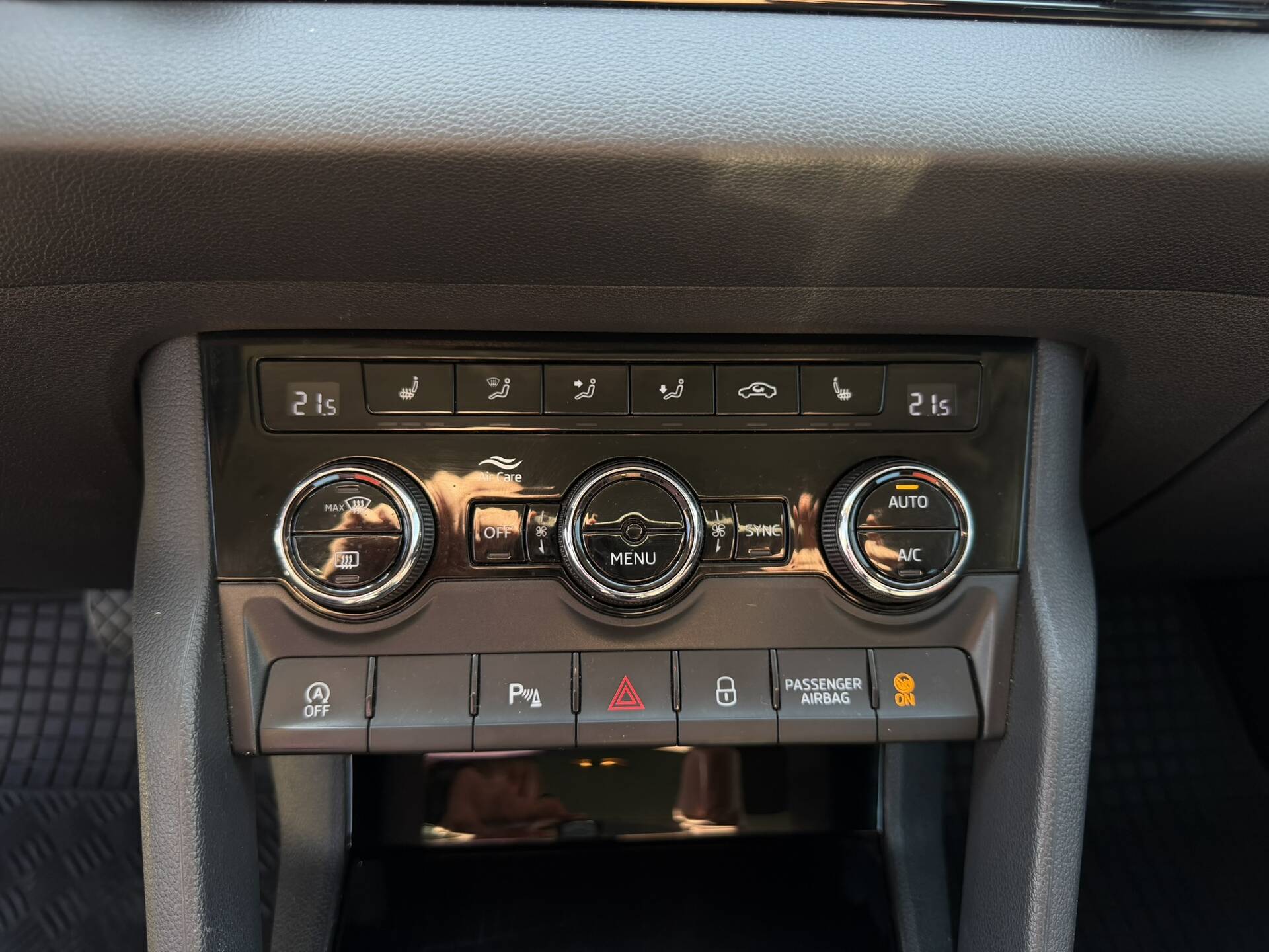 product-gallery-image