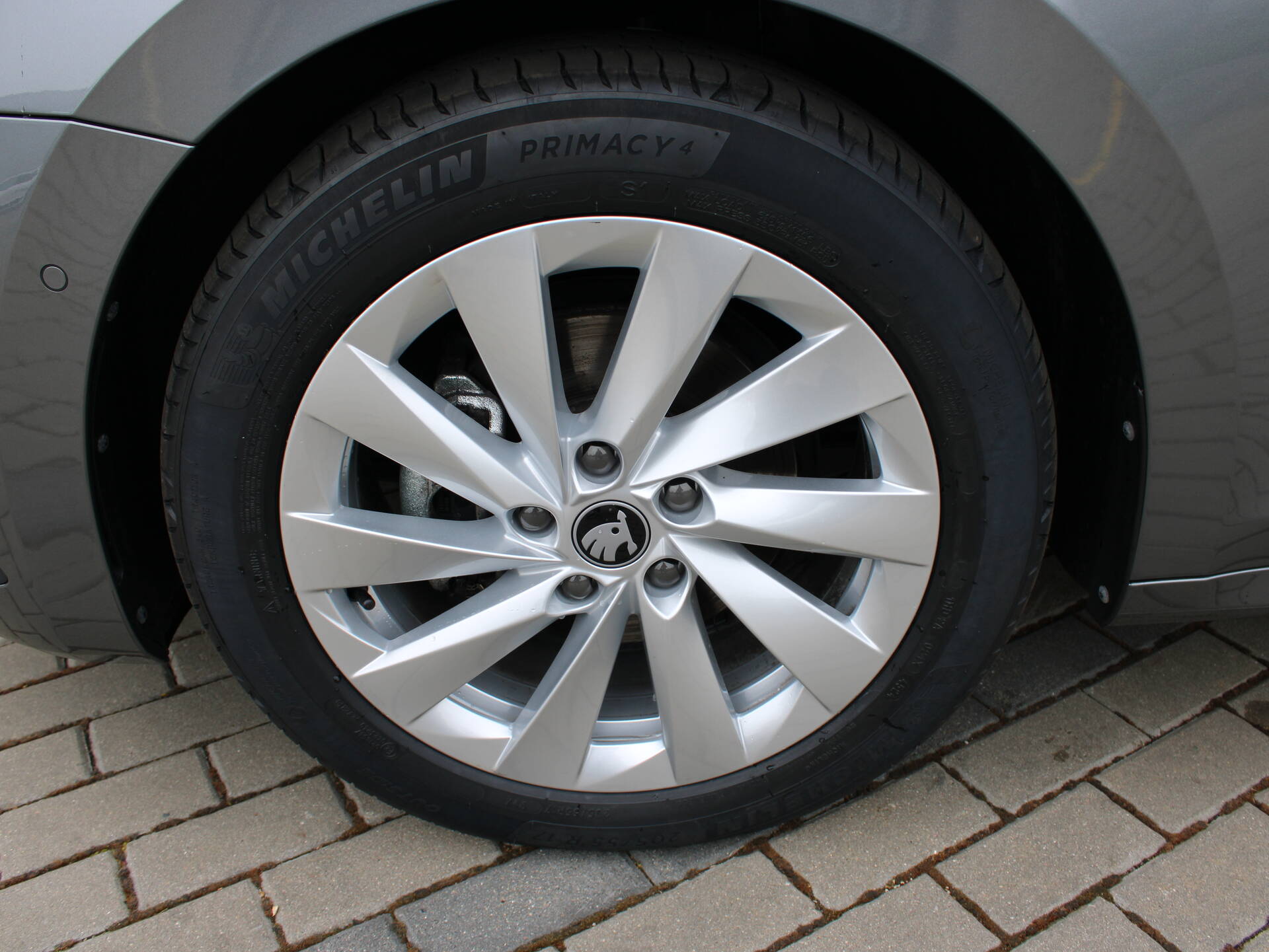 product-gallery-image