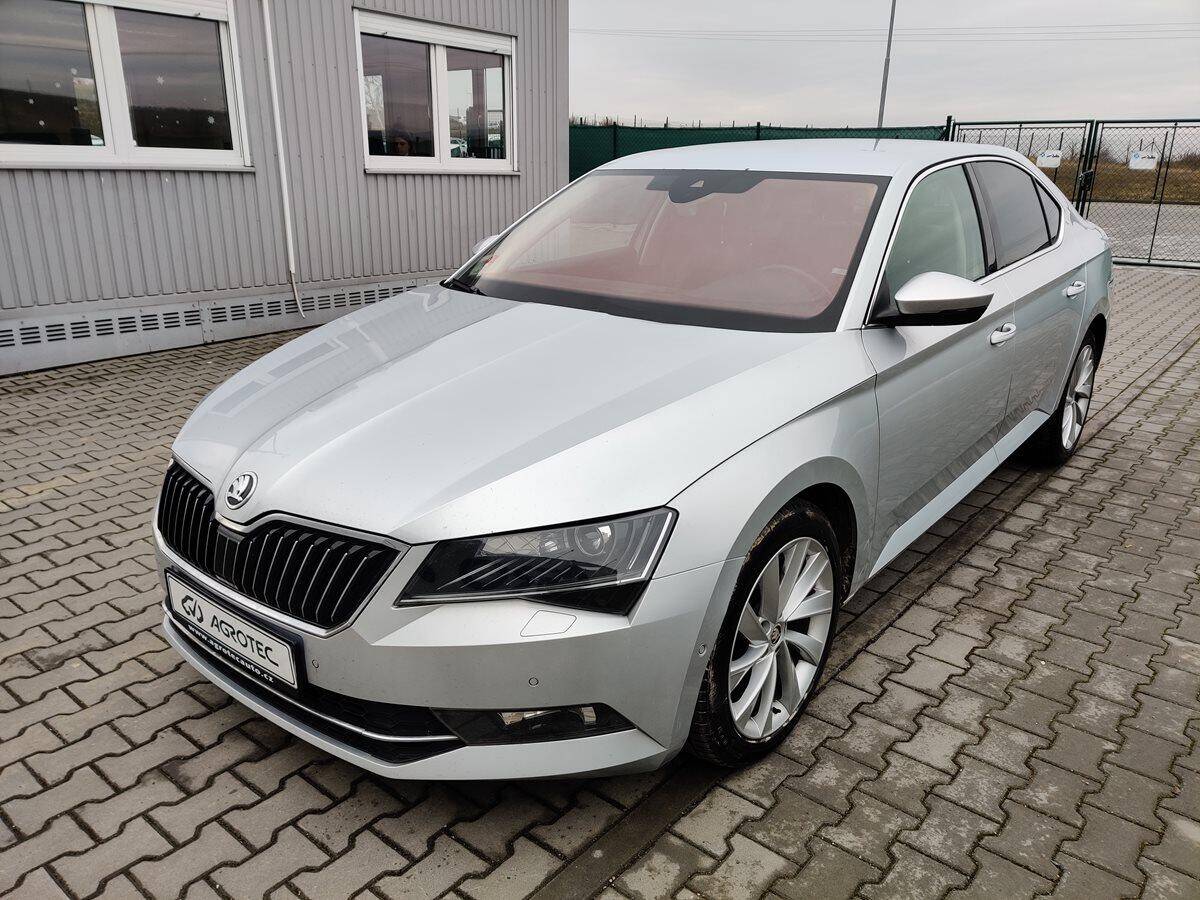 Škoda Superb 2.0 TDI 140kW Style DSG