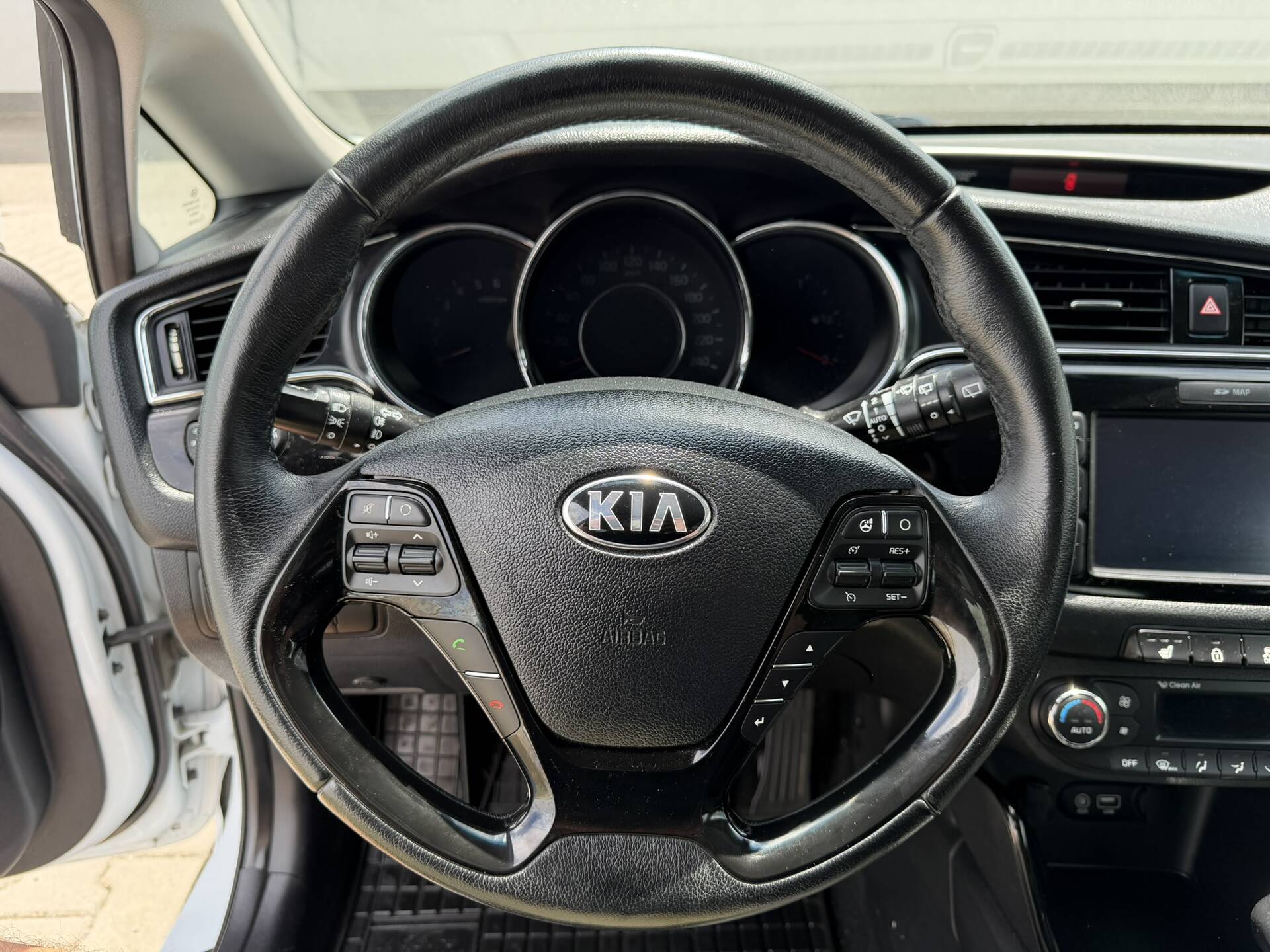 product-gallery-image