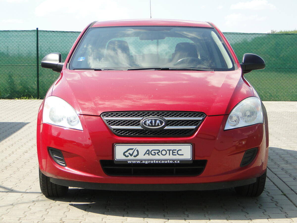 Kia Cee'd 1.4i  80kW