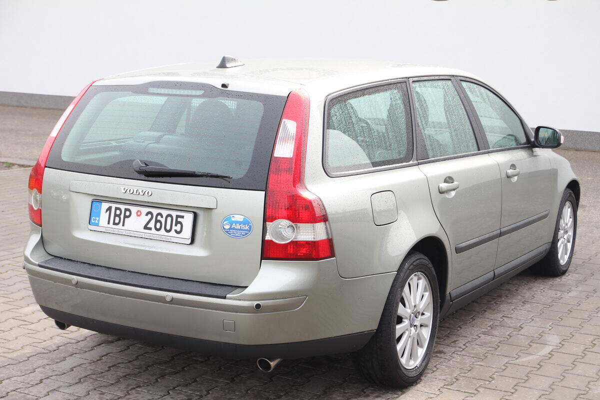 Volvo V50
