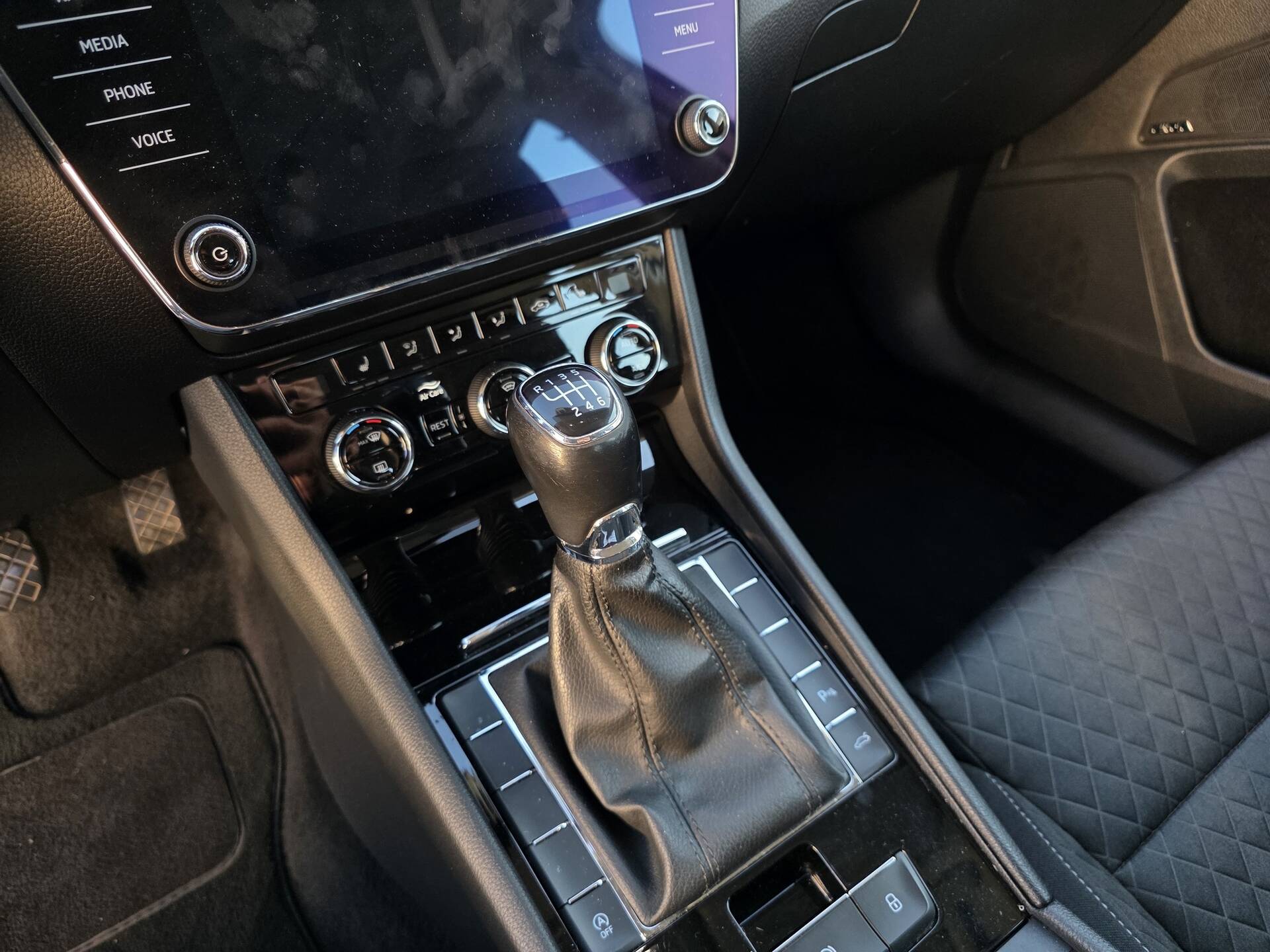 product-gallery-image