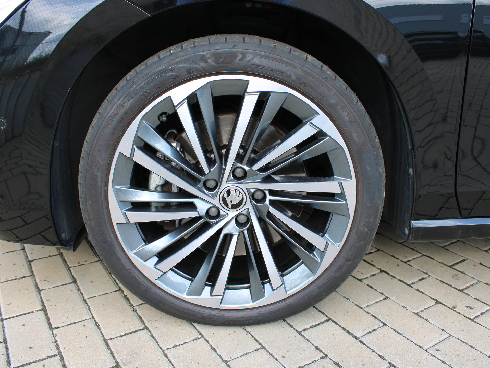 product-gallery-image