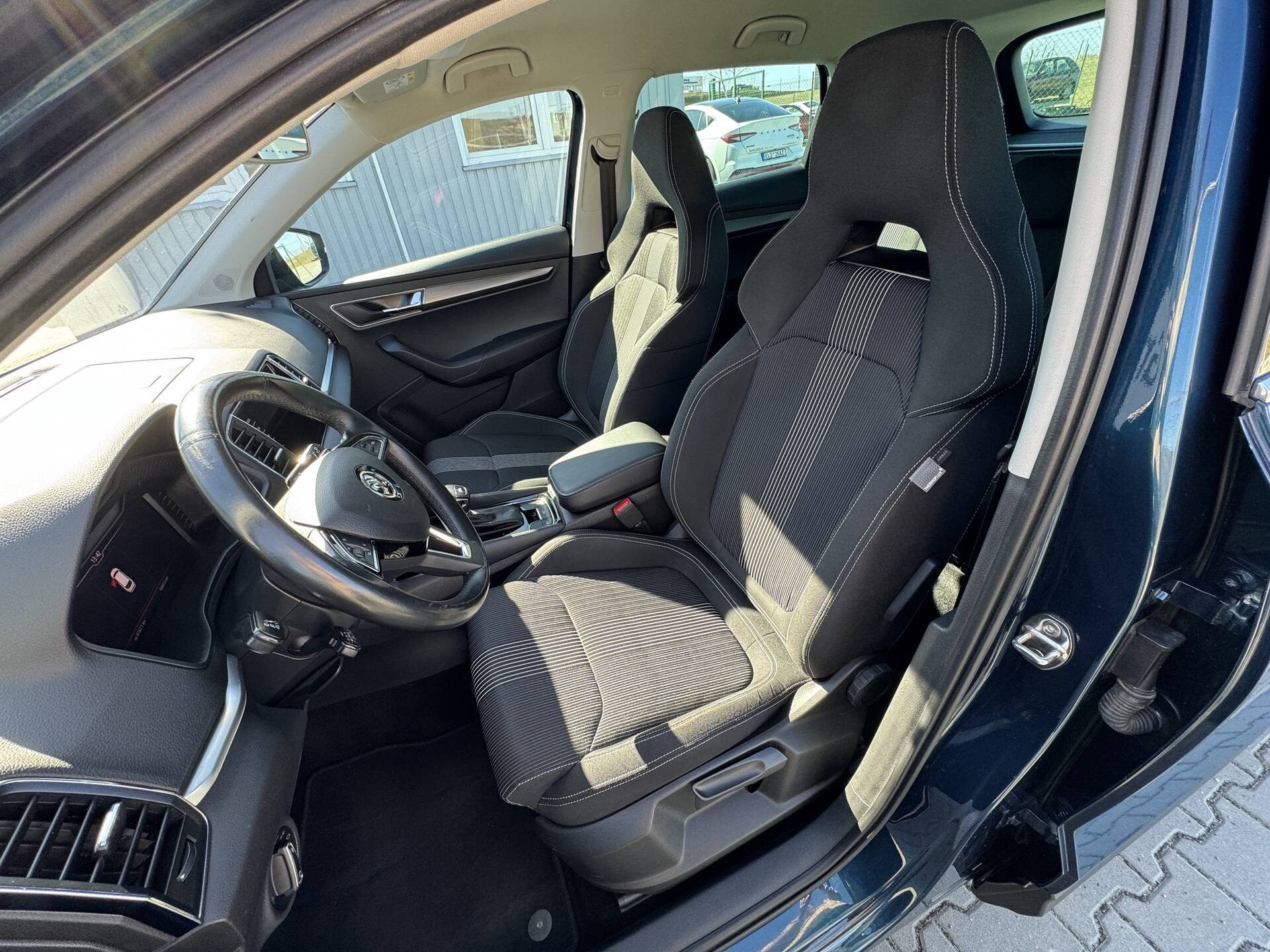 product-gallery-image