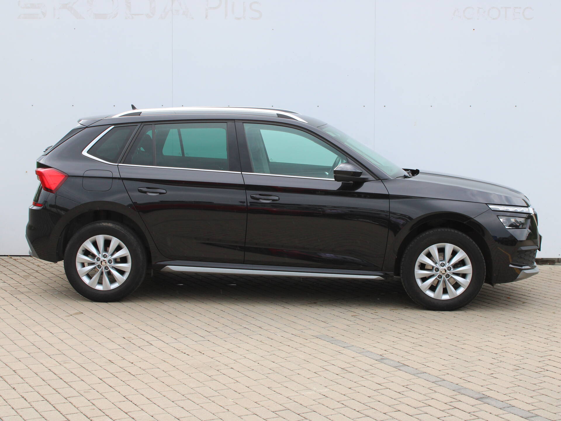 product-gallery-image