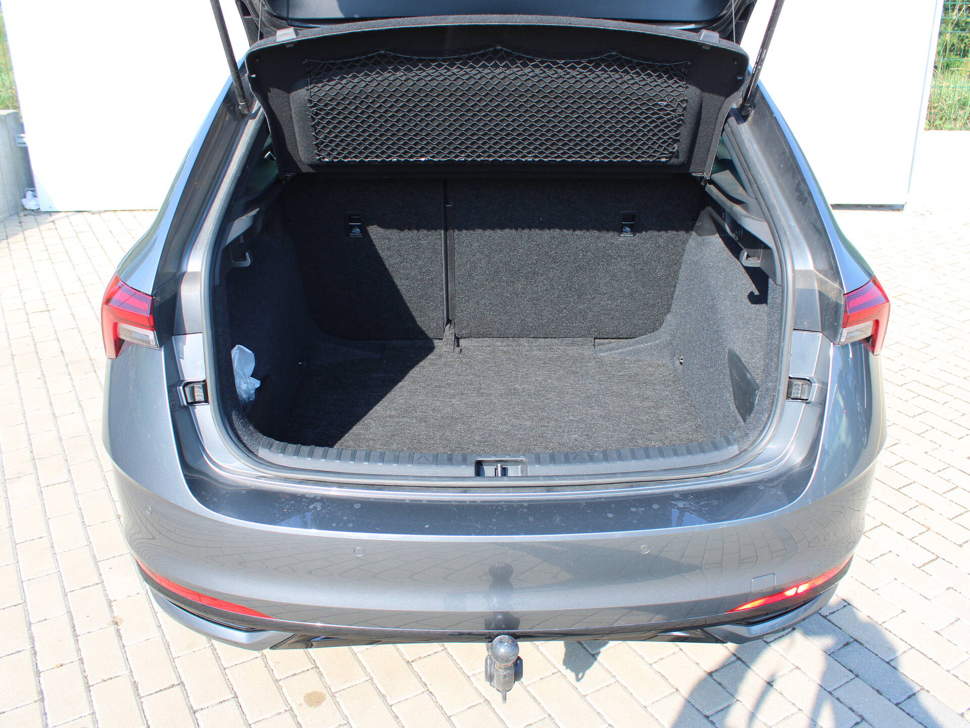 product-gallery-image
