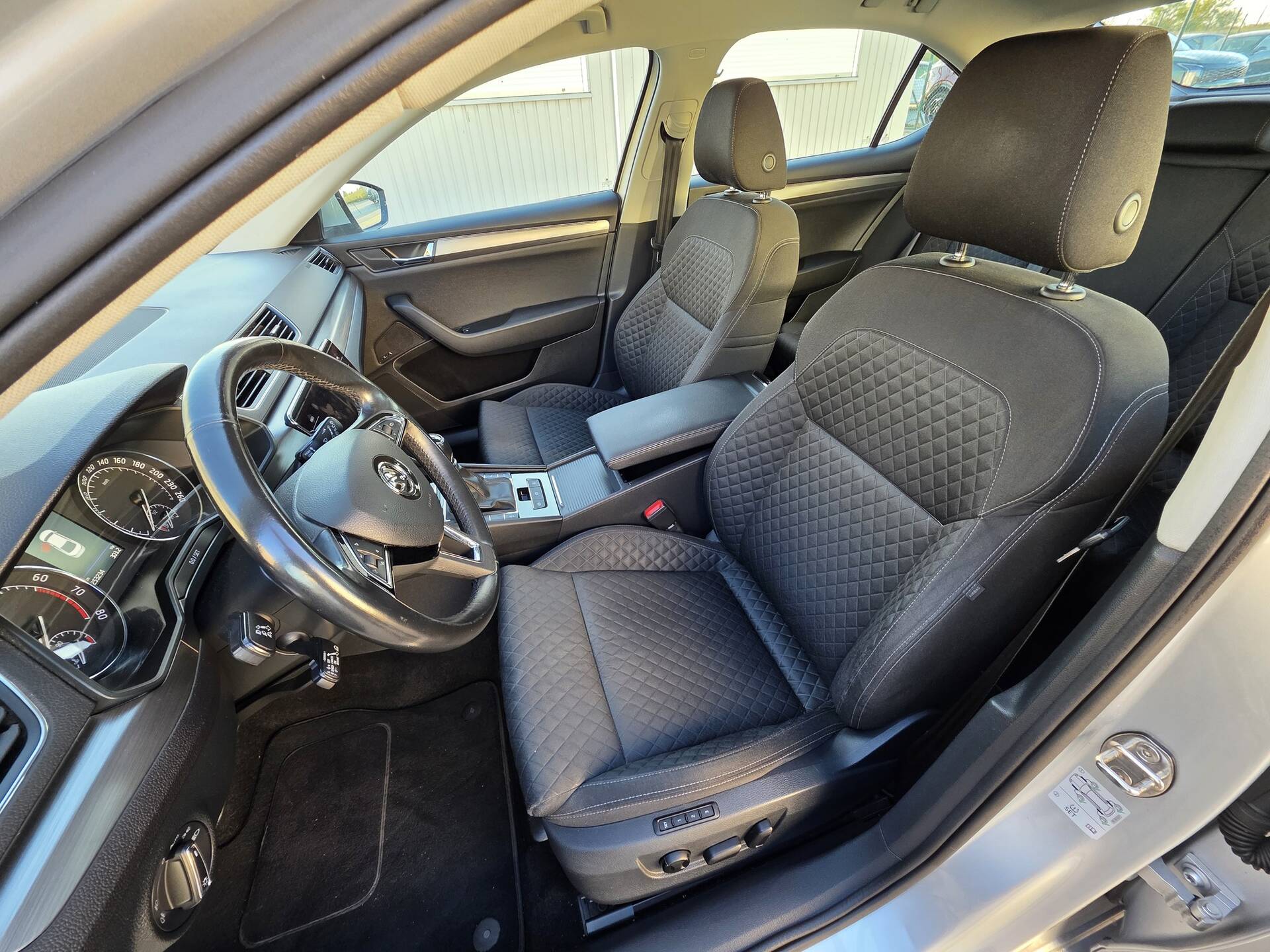 product-gallery-image