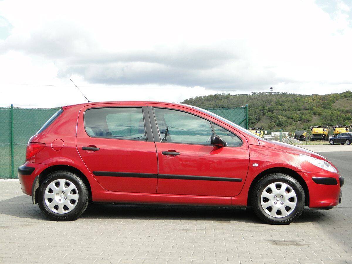 Peugeot 307 1.4 16V  65kW