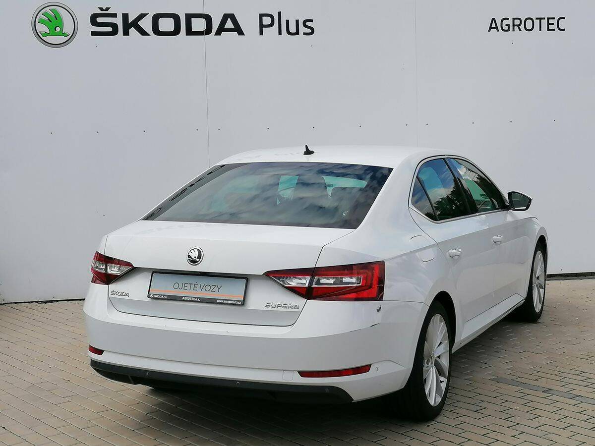 Škoda Superb 2.0 TDI 110kW Style AP
