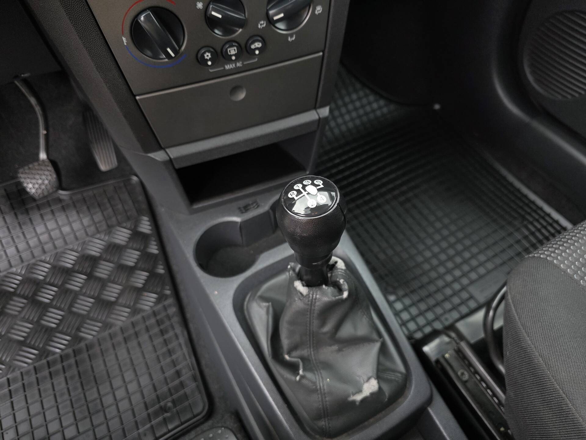 product-gallery-image