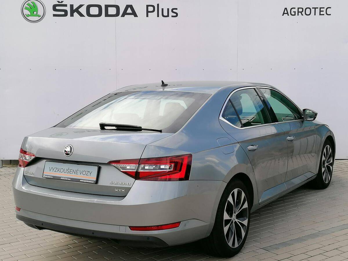 Škoda Superb 2,0TDI 140kW DSG Style