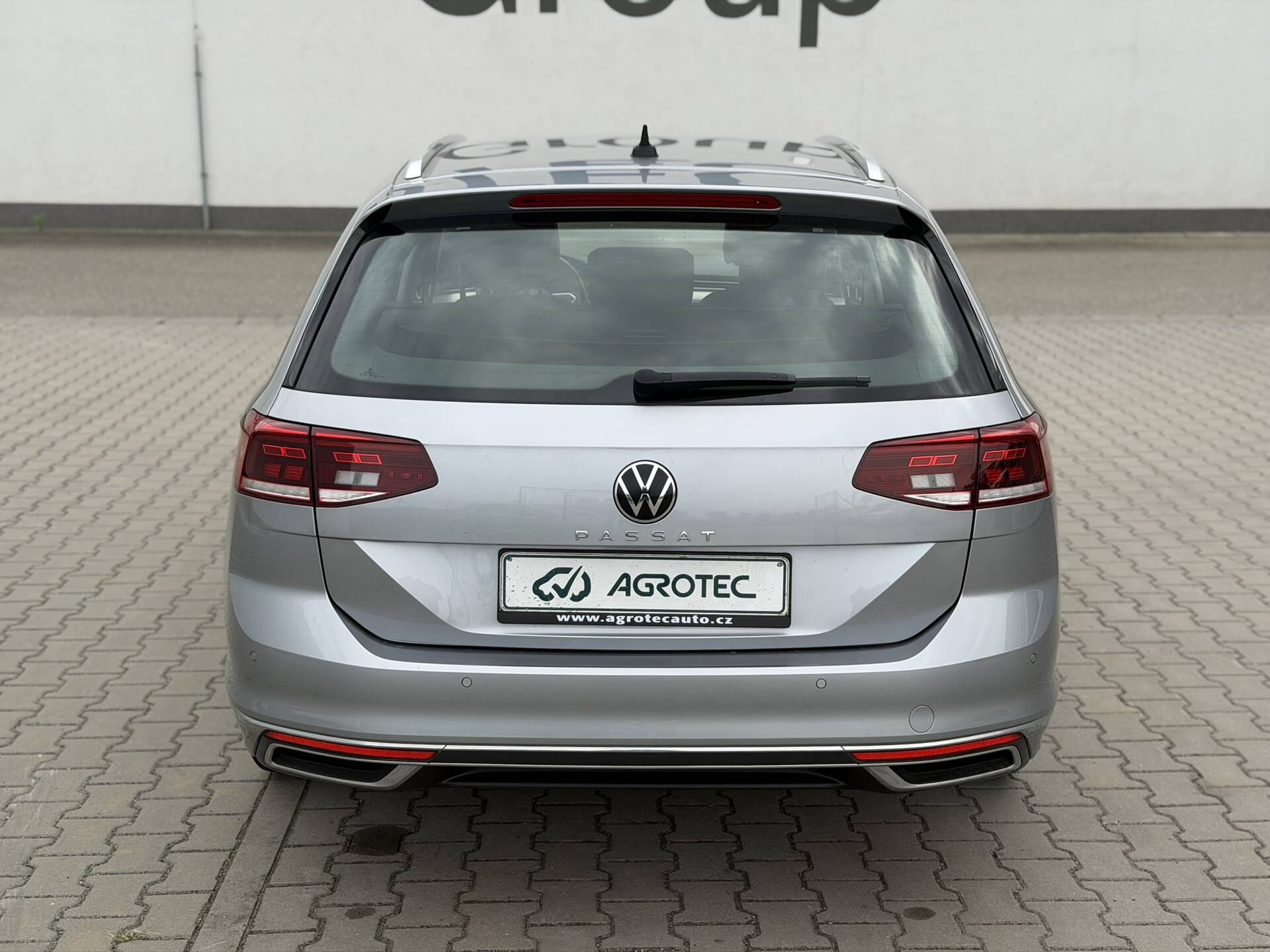 product-gallery-image