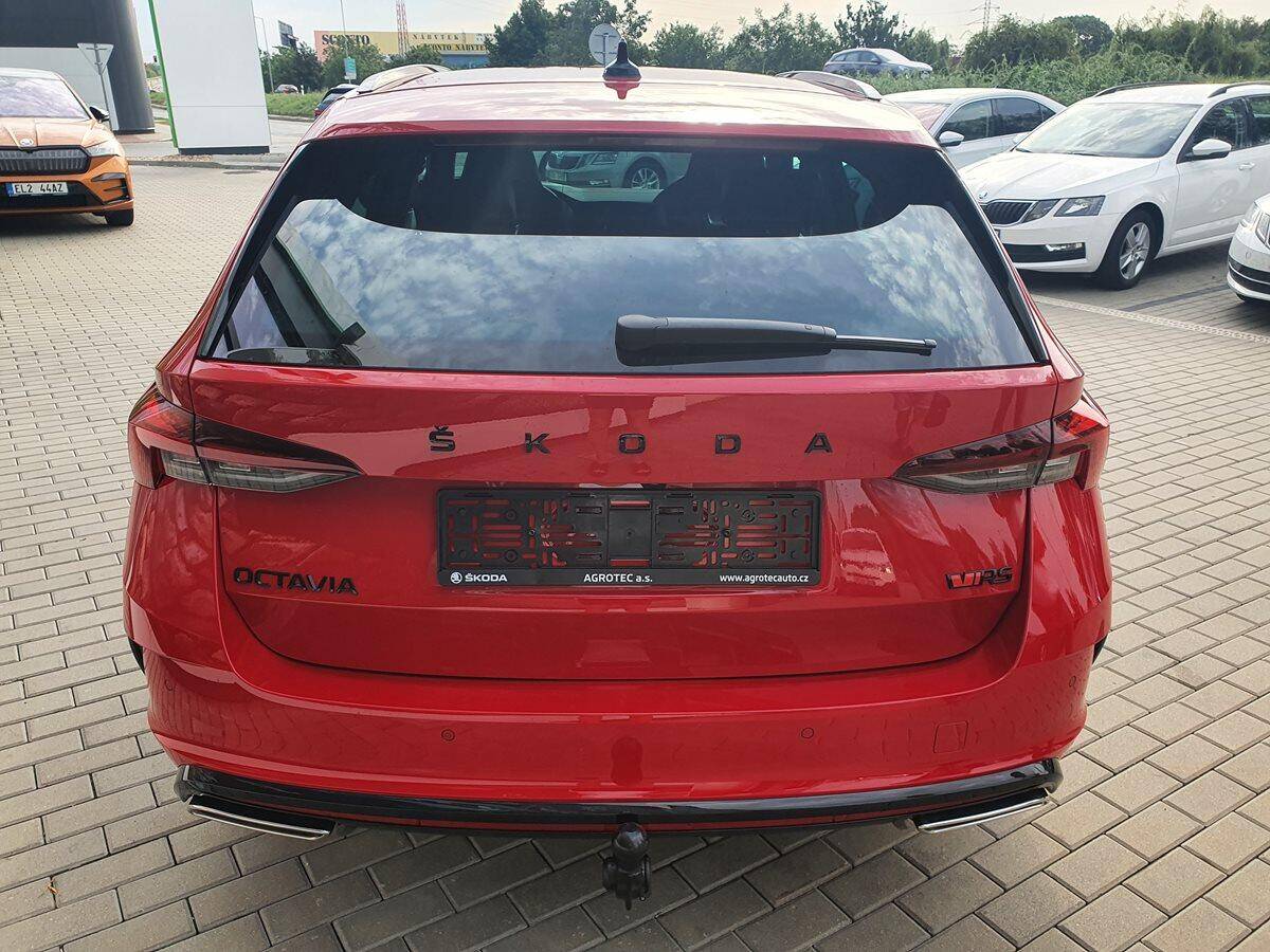 Škoda Octavia Combi 2.0 TSI 180 kW RS