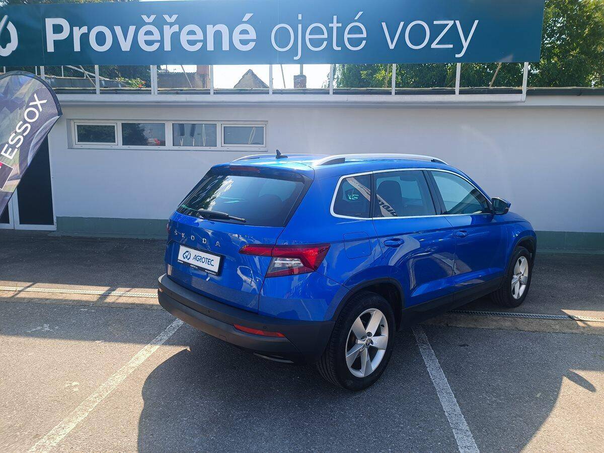 Škoda Karoq Style,110kw,4x4,ČR,1M,el.tažné