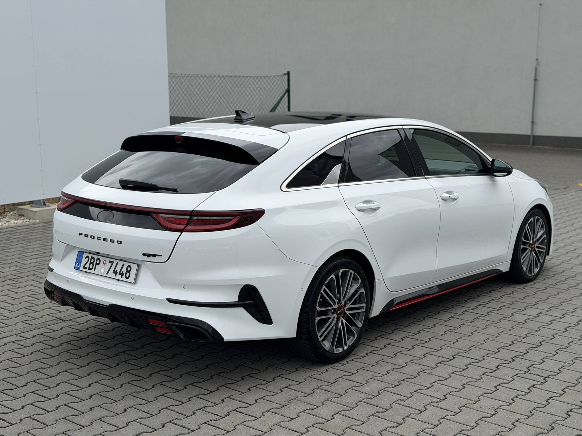 product-gallery-image