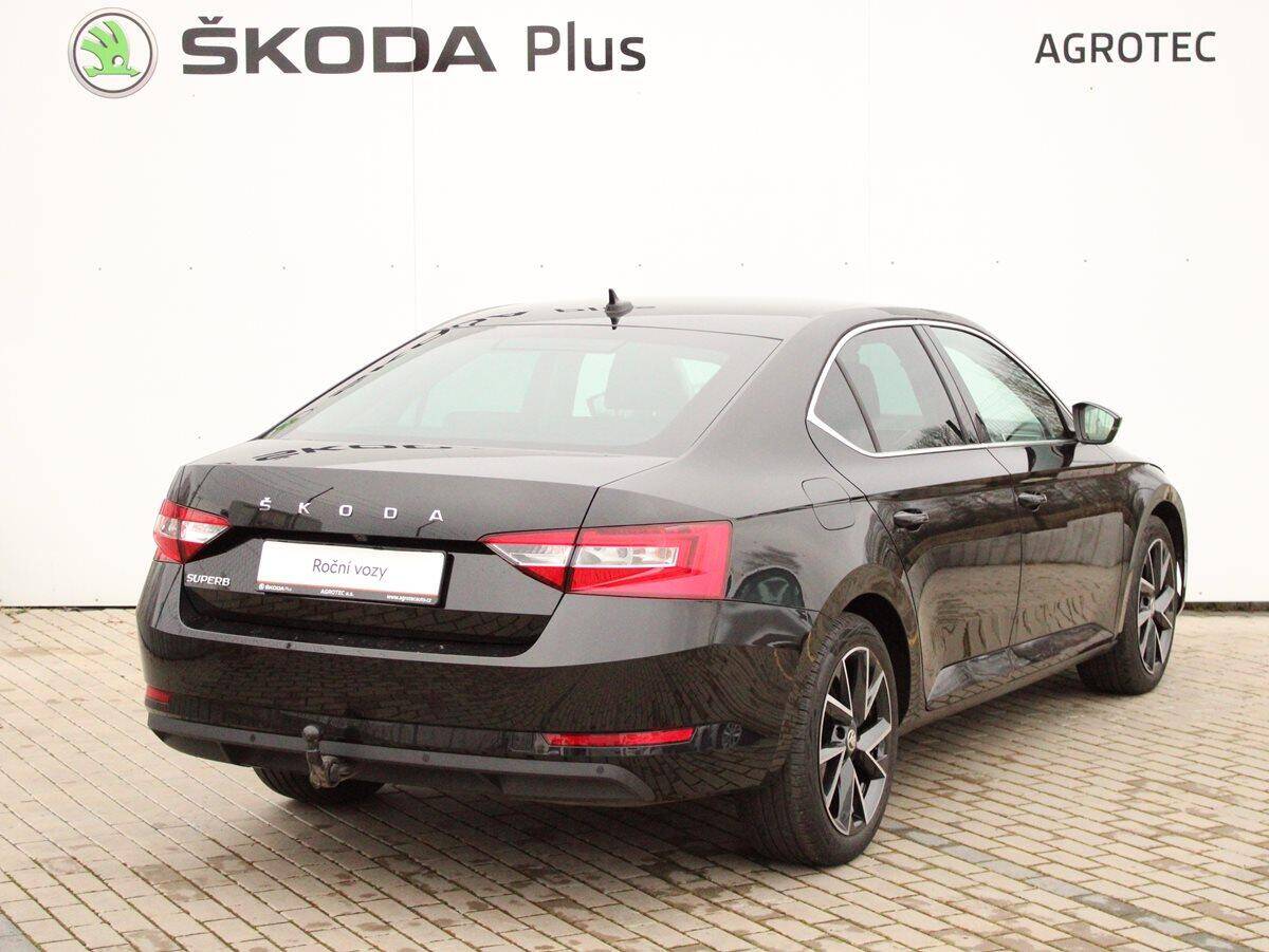 Škoda Superb 2.0 TDI 110kW Ambition DSG
